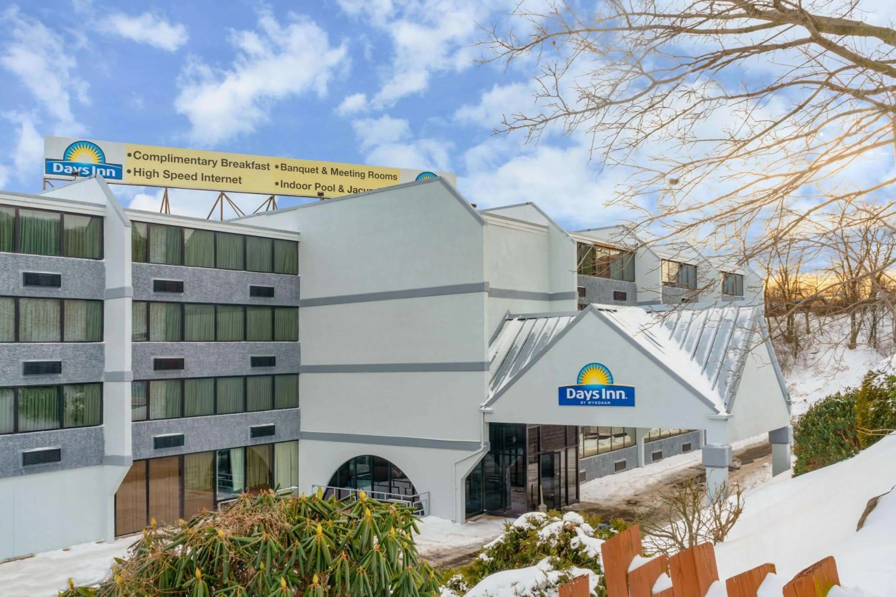 Property building in Days Inn by Wyndham Scranton PA