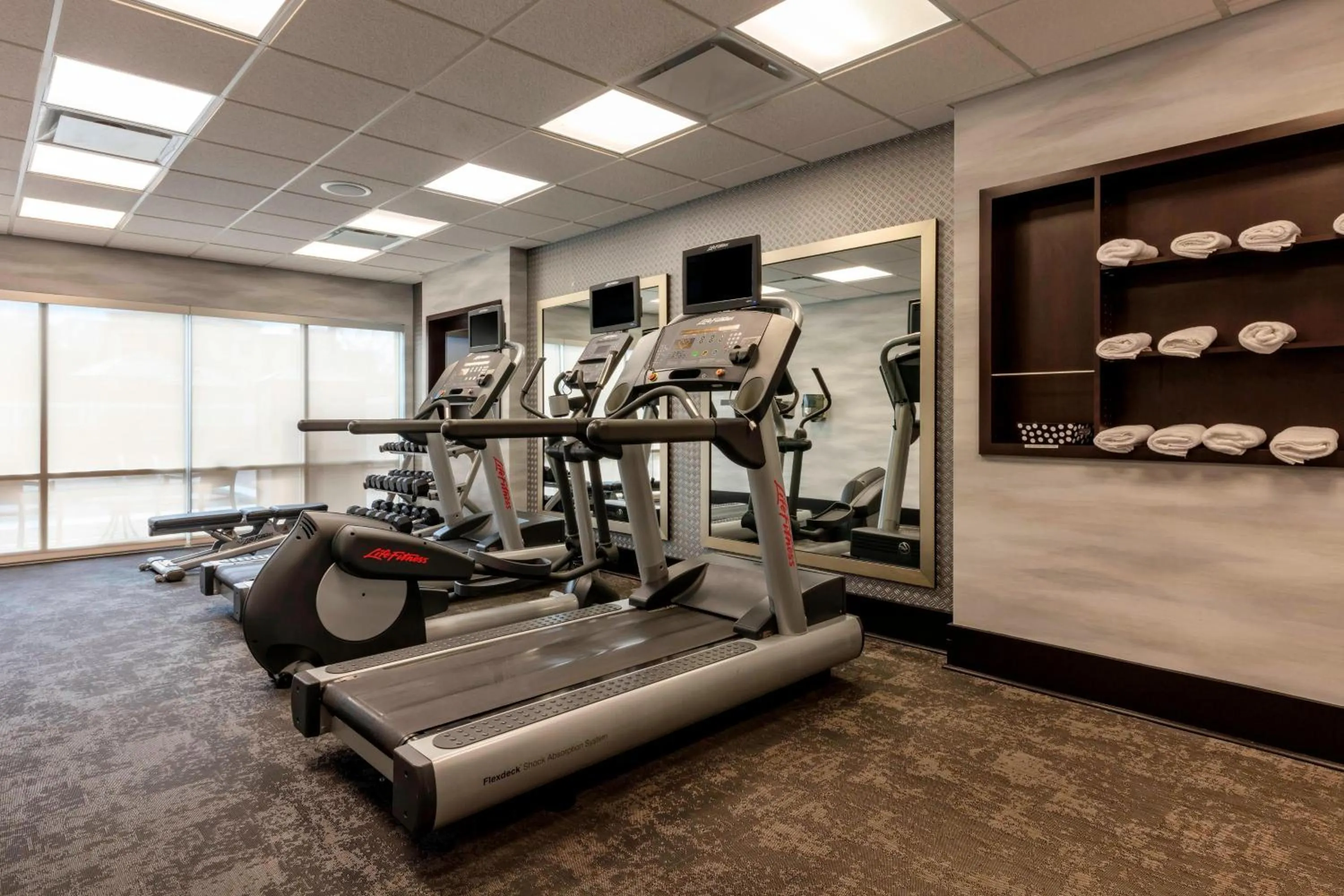 Fitness centre/facilities in Fairfield Inn & Suites Columbus