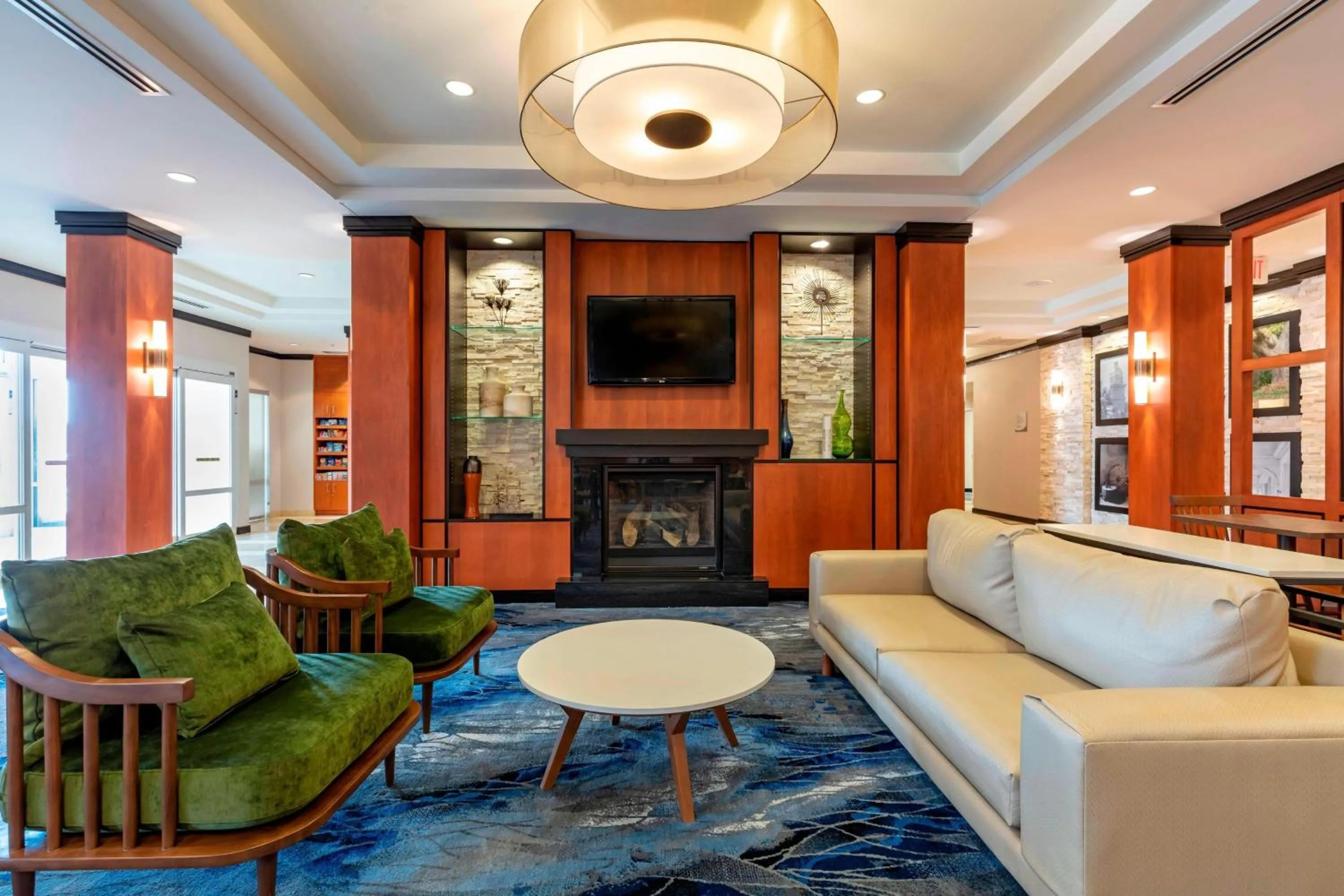 Lobby or reception in Fairfield Inn & Suites Columbus