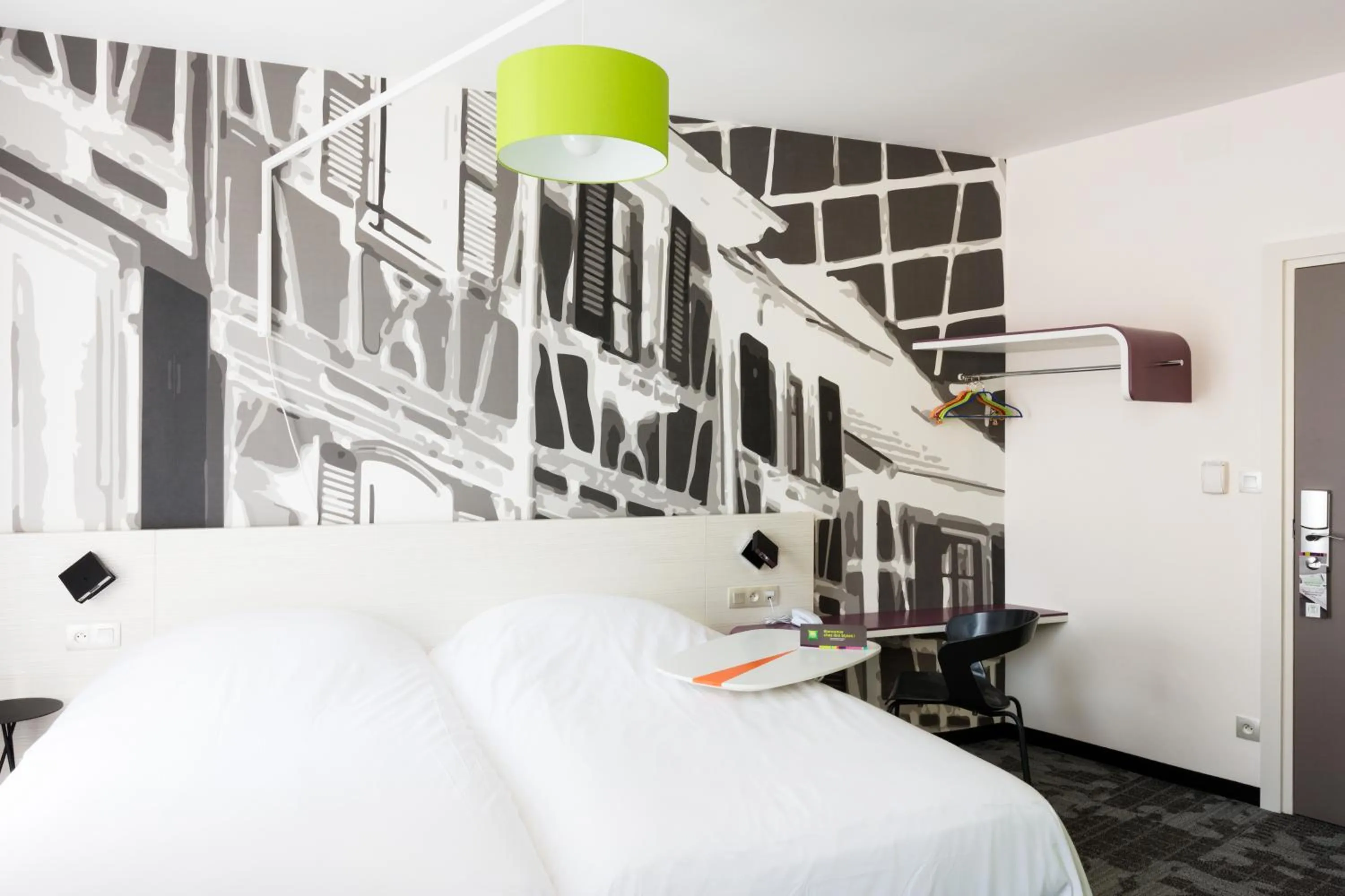 Bedroom, Bed in ibis Styles Strasbourg Centre Petite France