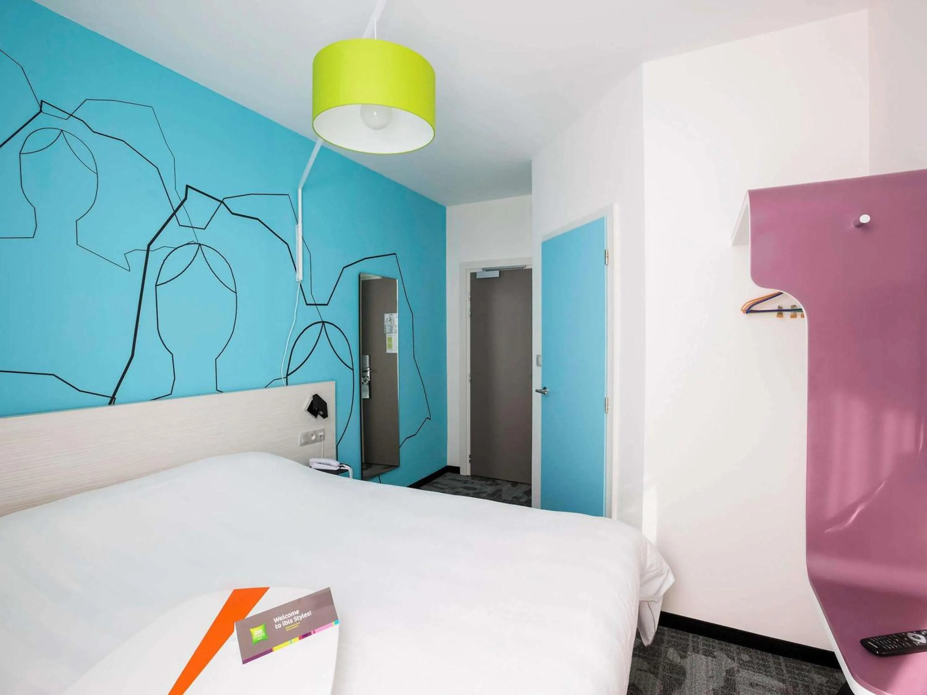 Bedroom, Bed in ibis Styles Strasbourg Centre Petite France