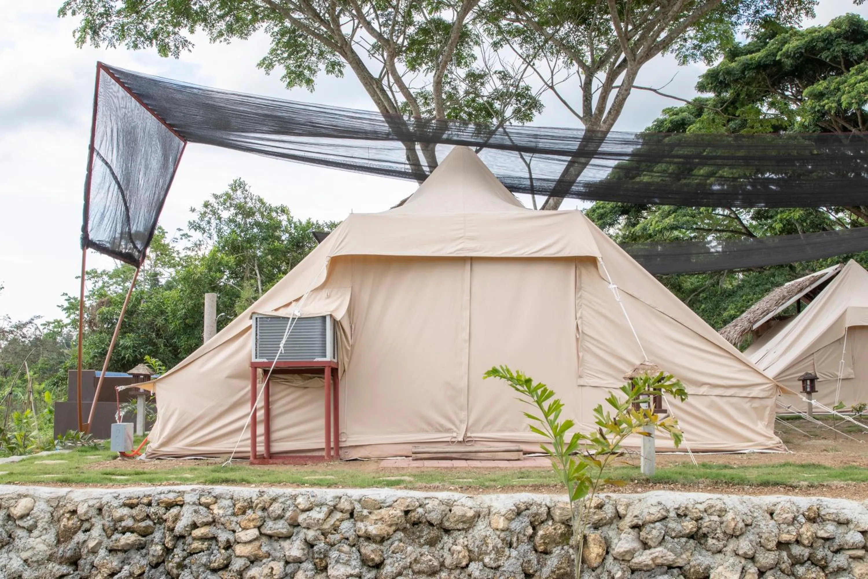 The Acacia Glamping Park
