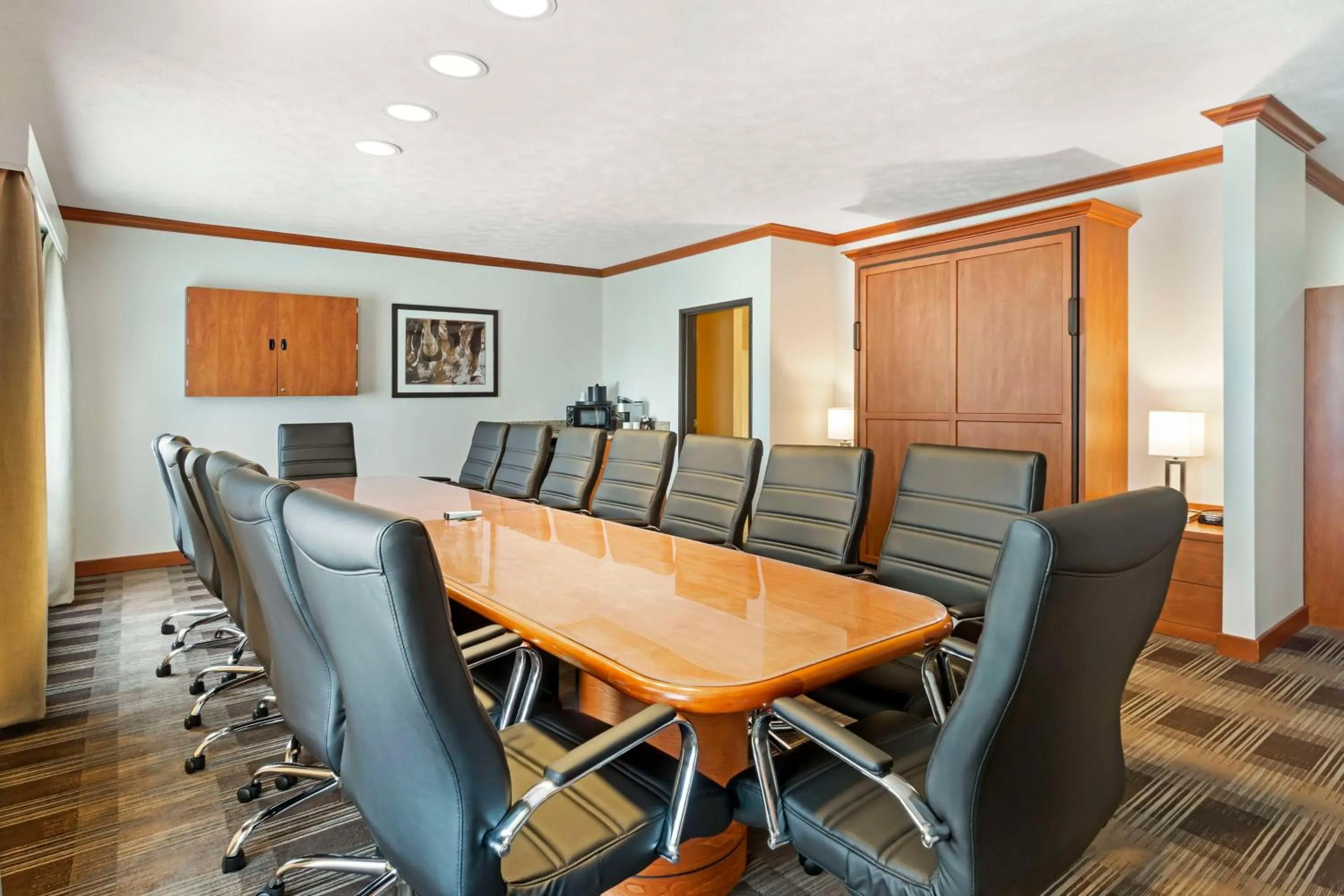 Meeting/conference room in Best Western Plus The Inn at Horse Heaven
