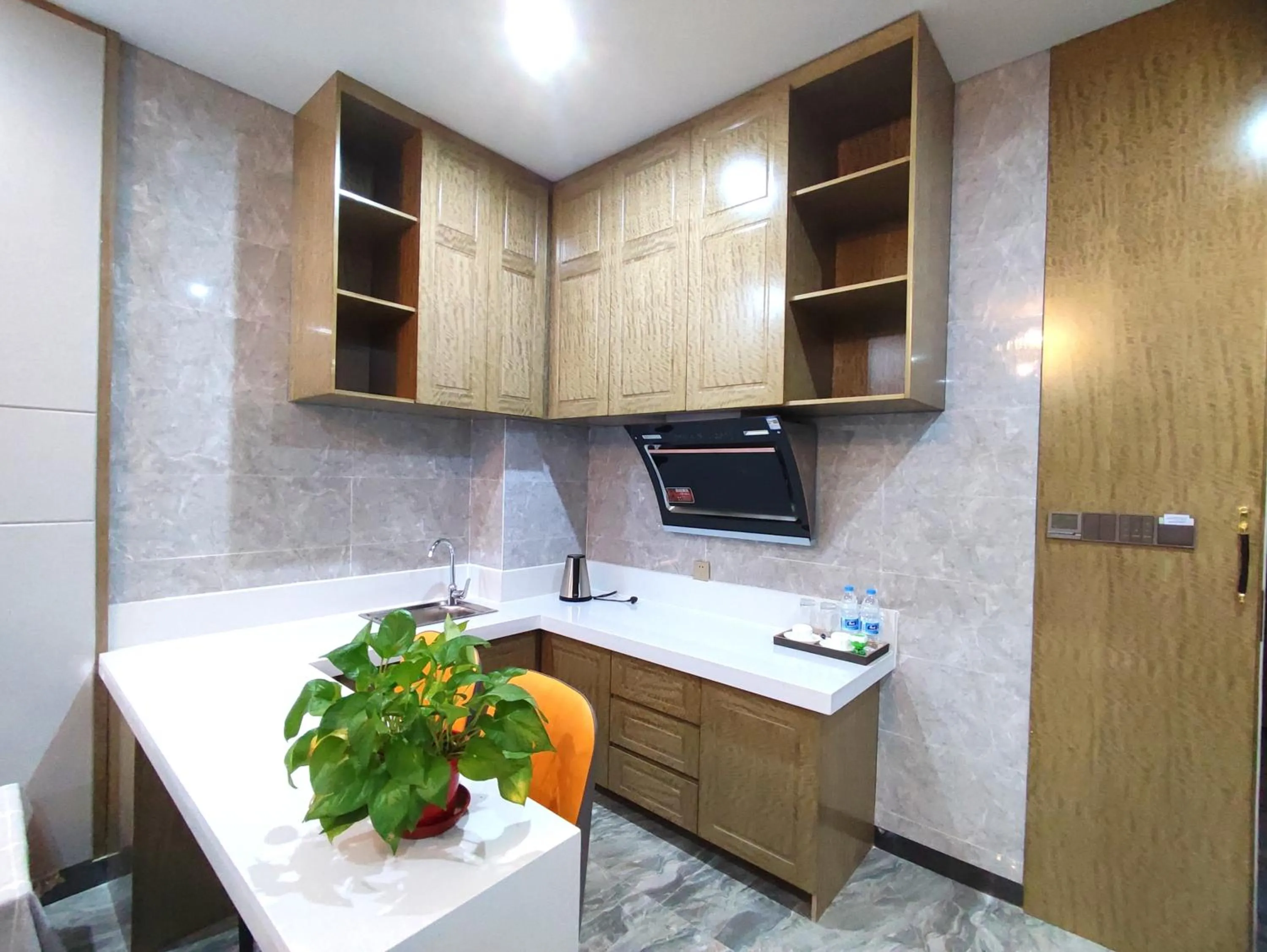 Kitchen or kitchenette in Zhangye KAI RUI Hotel