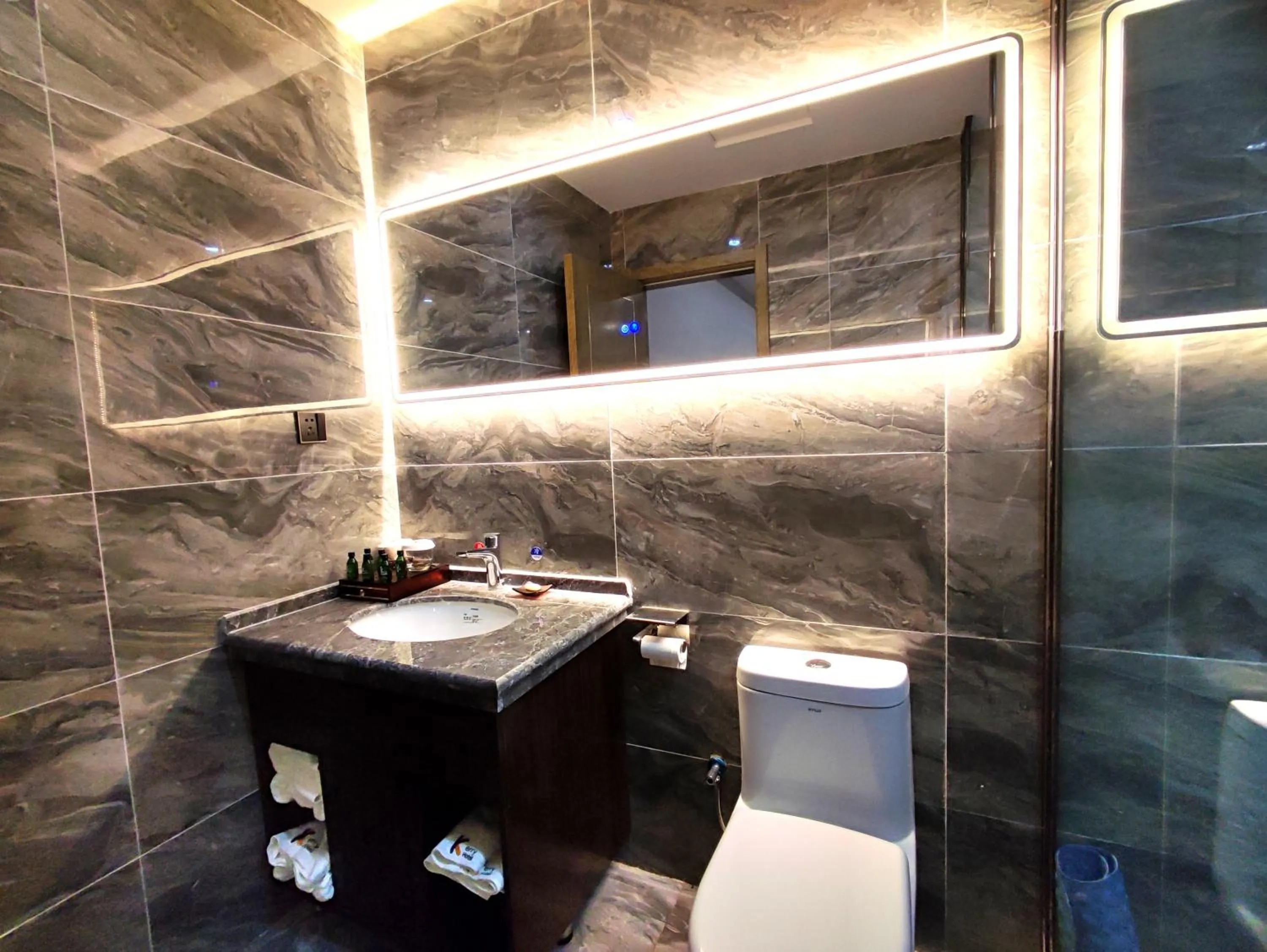 Bathroom in Zhangye KAI RUI Hotel