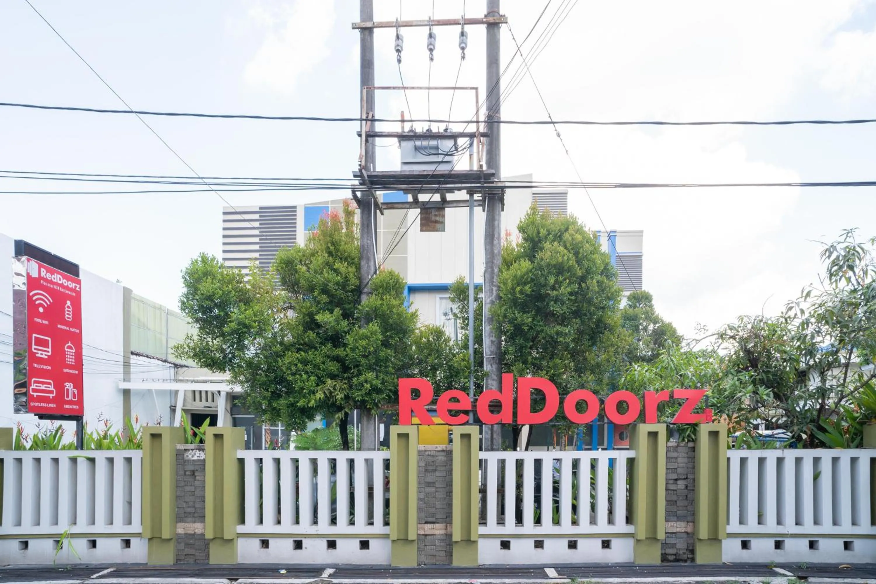 RedDoorz Plus near UIN Banjarmasin