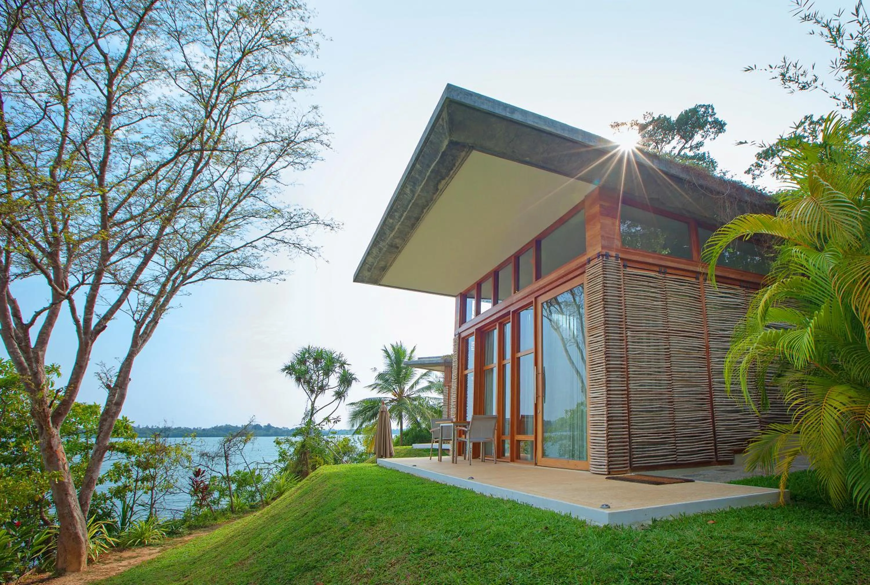 Photo of the whole room in Tri Ahangama