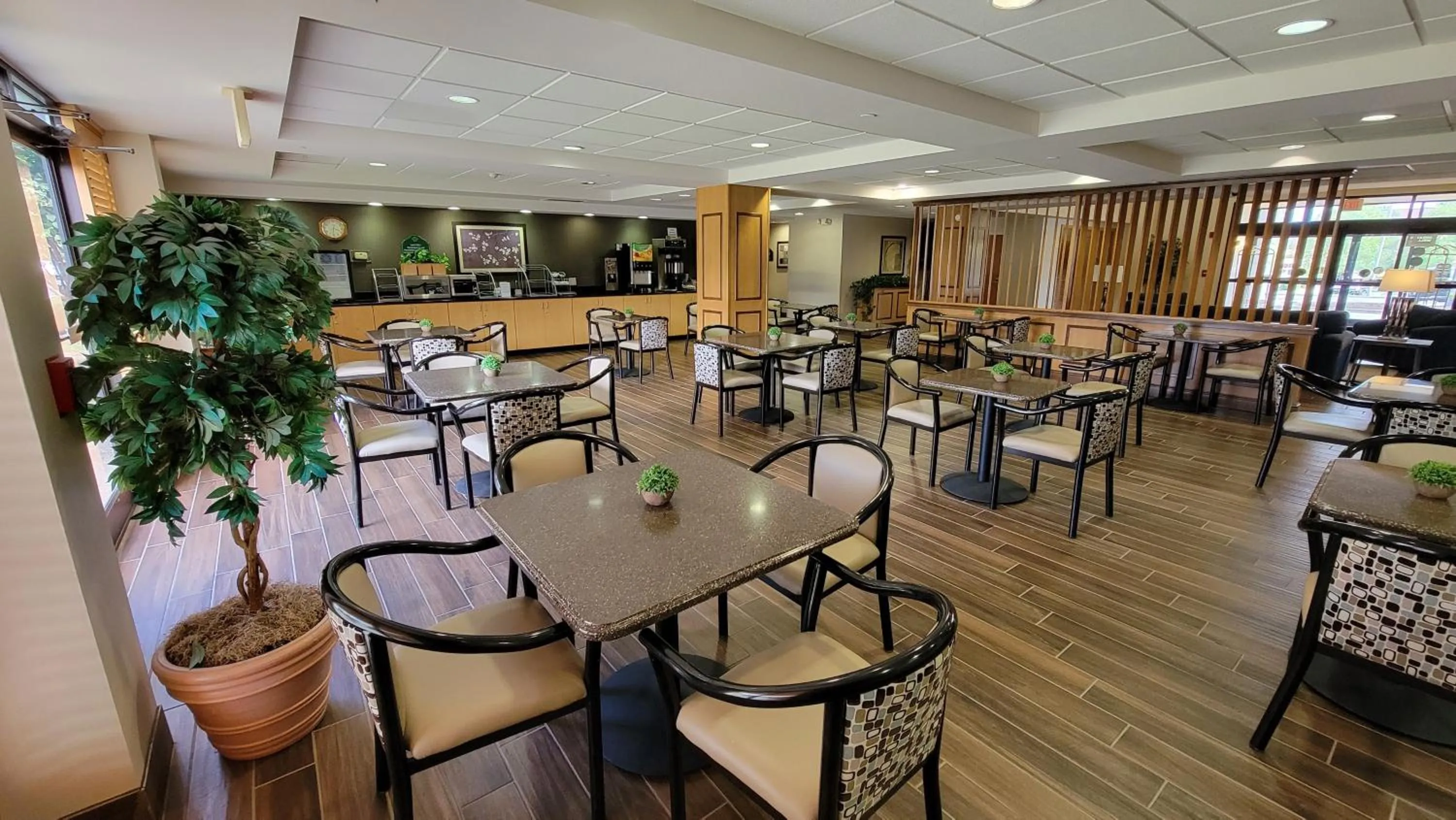 Breakfast in Wingate by Wyndham, Fayetteville NC