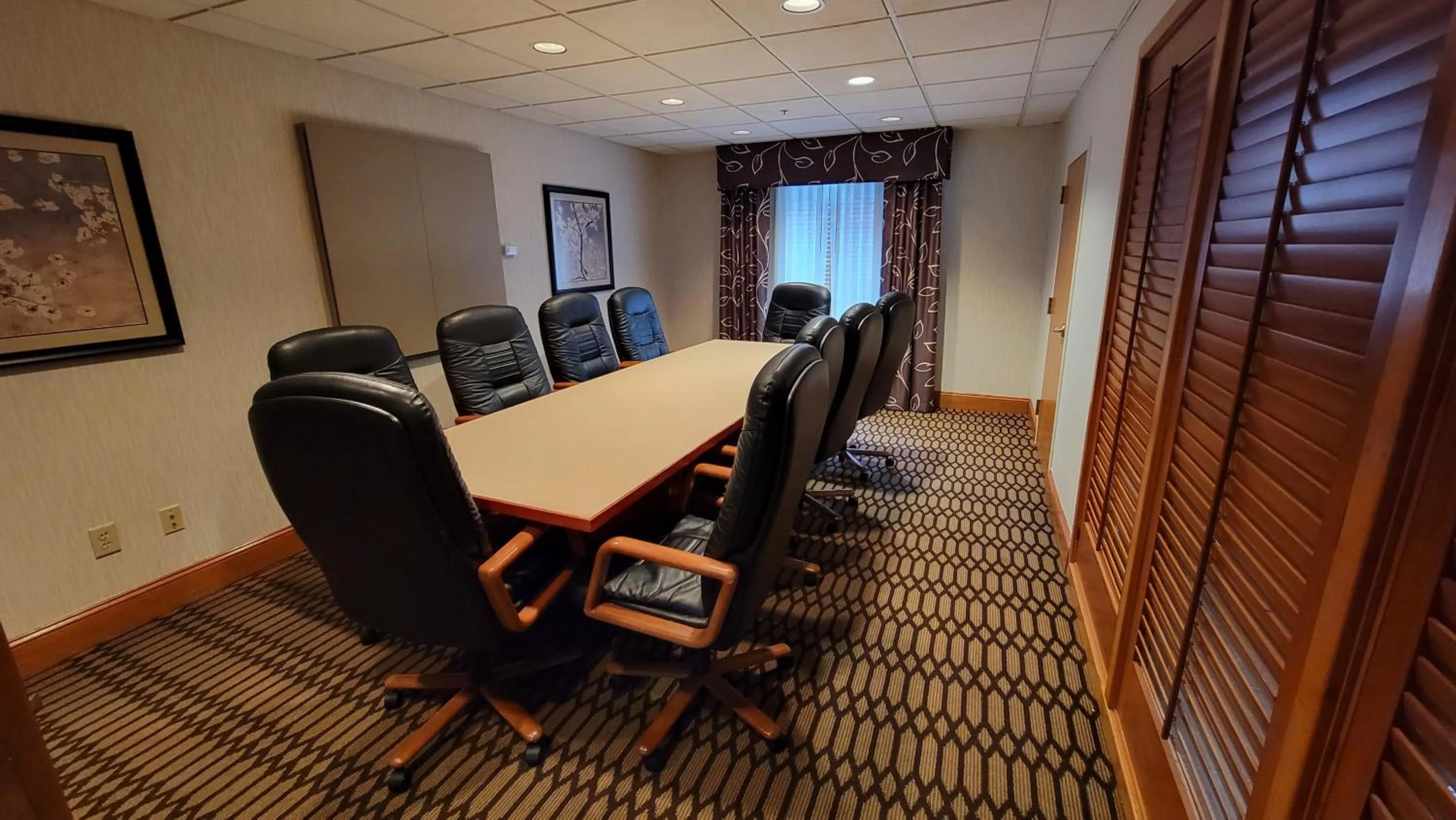 Meeting/conference room in Wingate by Wyndham, Fayetteville NC