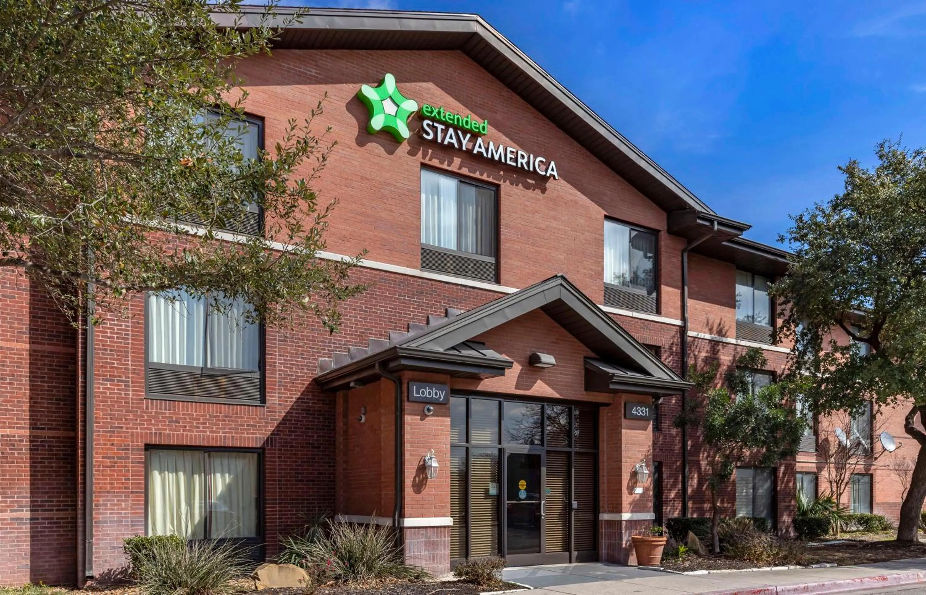 Property building in Extended Stay America Suites - San Antonio - Colonnade - Medical