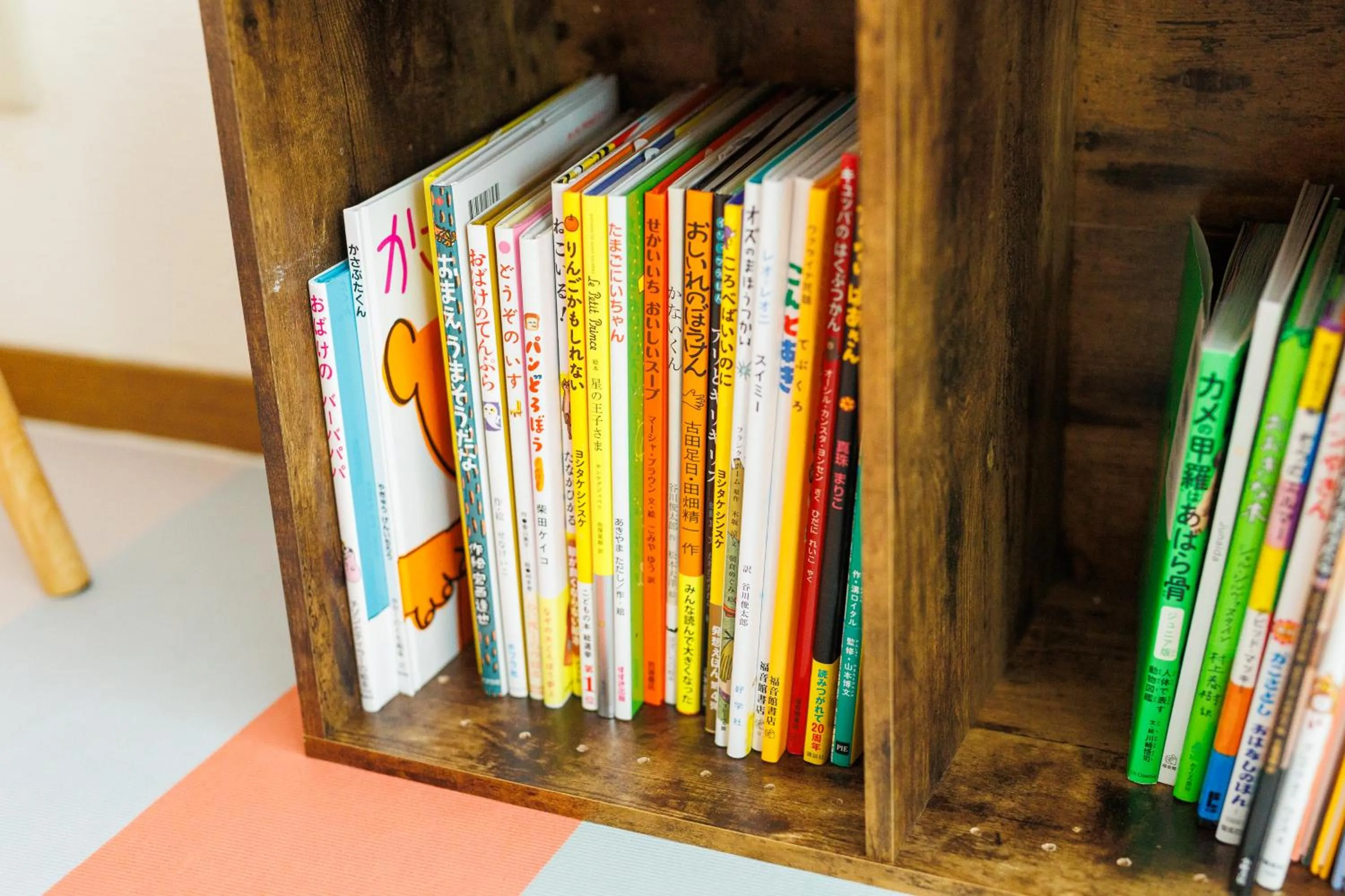 Library in STAY IN OTARU