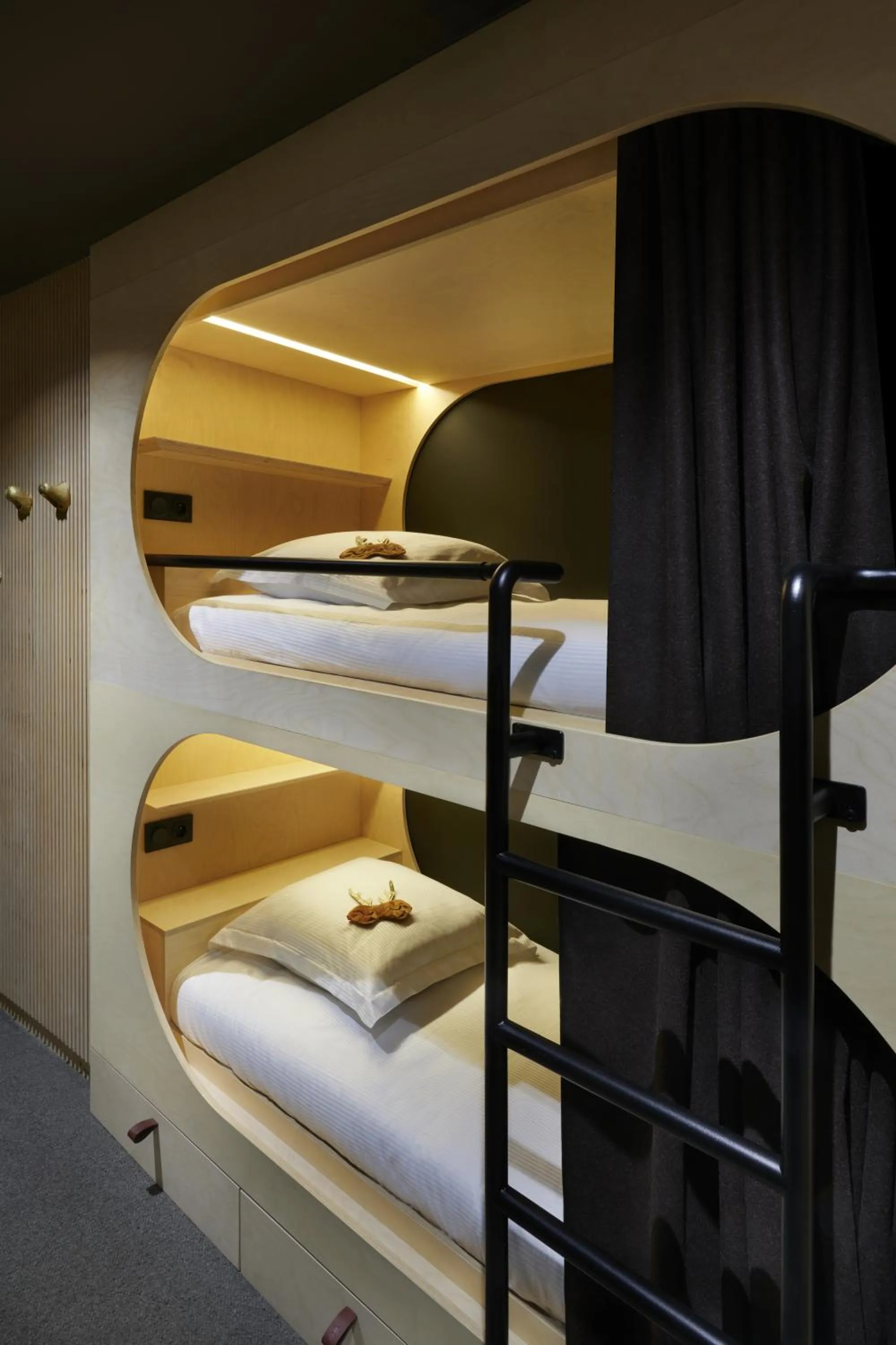 bunk bed, Bed in Hôtel MiL8