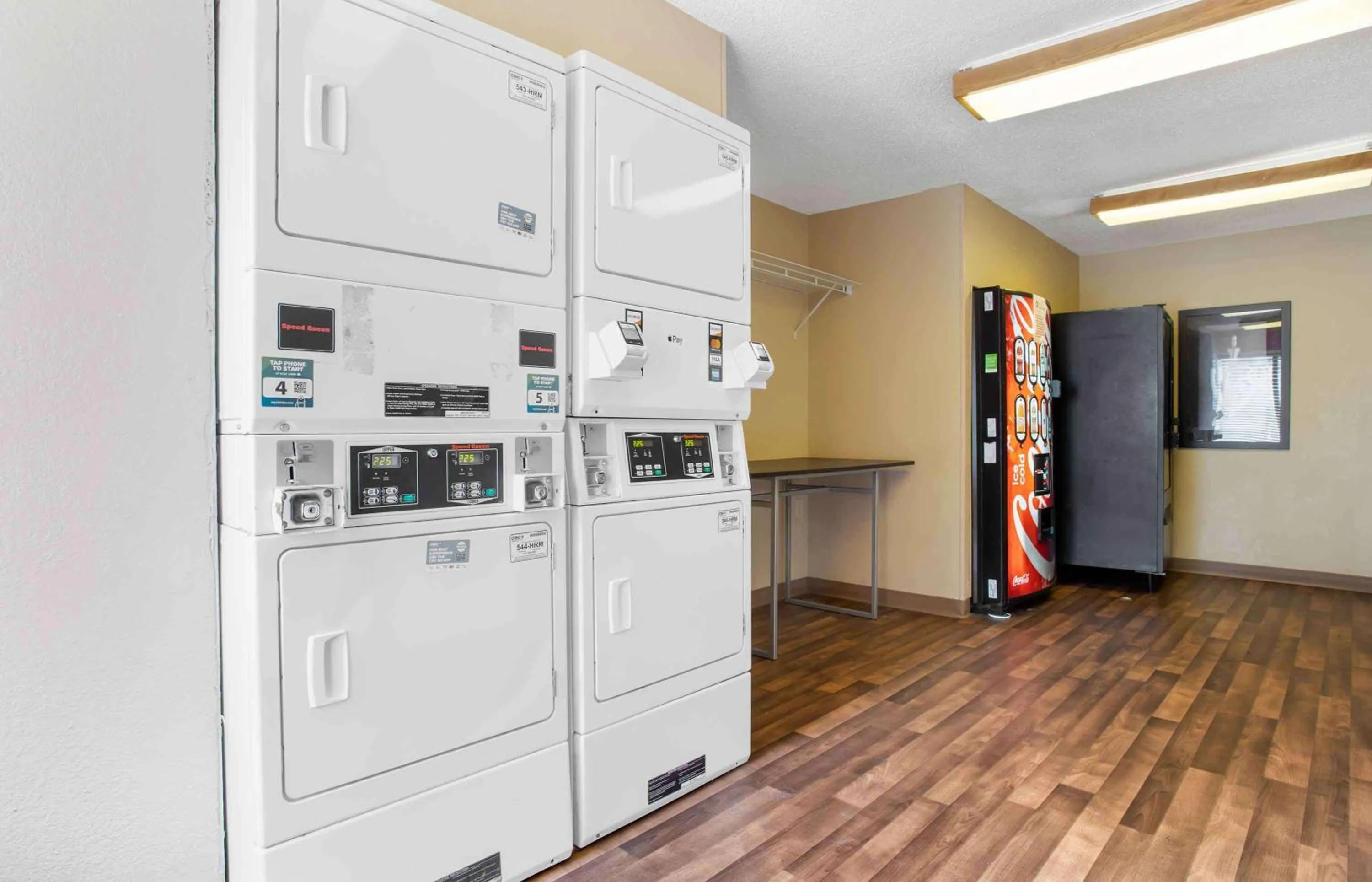 Property building in Extended Stay America Suites - Houston - Northwest - Hwy 290 - Hollister