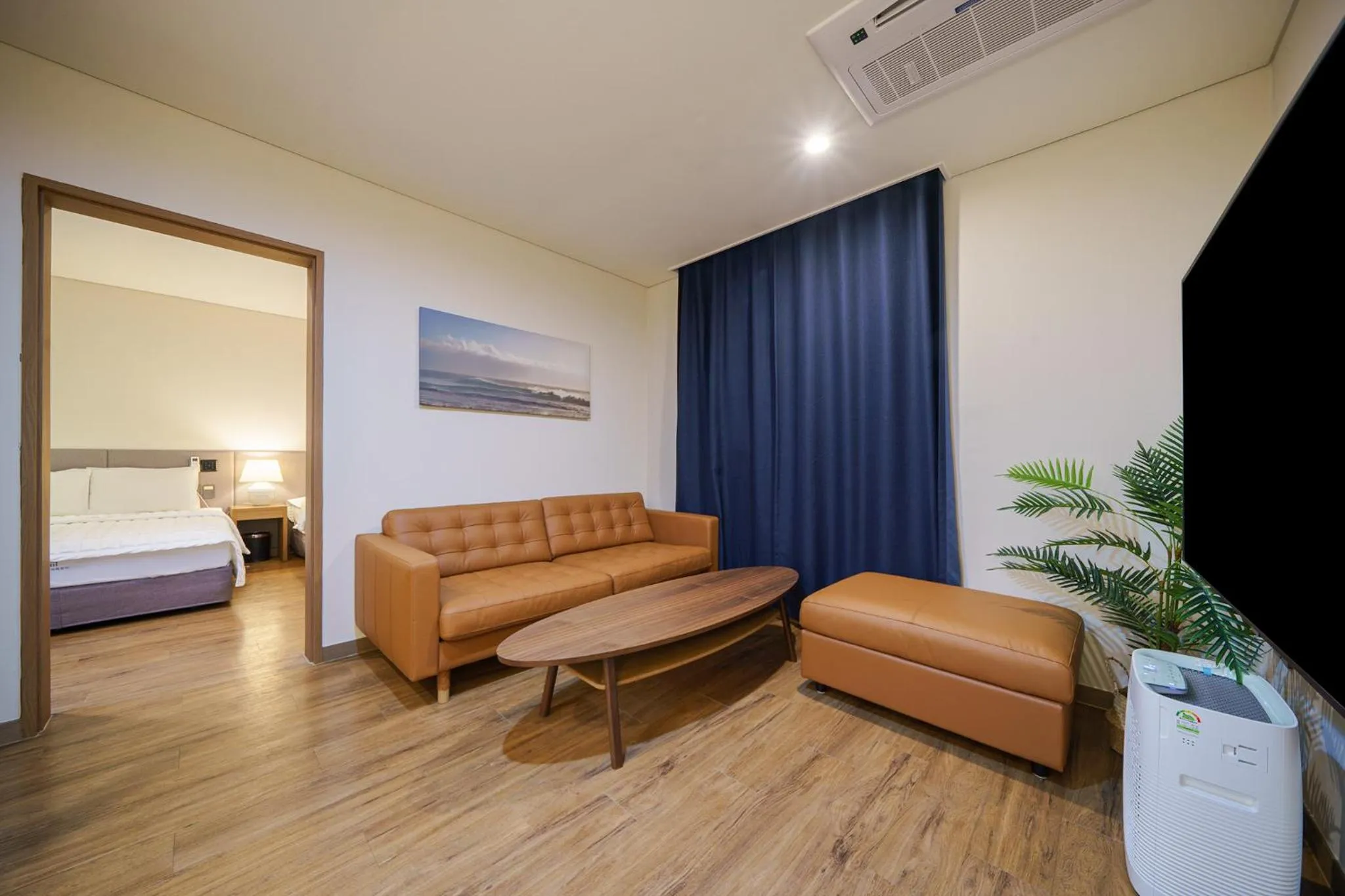 Bed in MTM Family Hotel