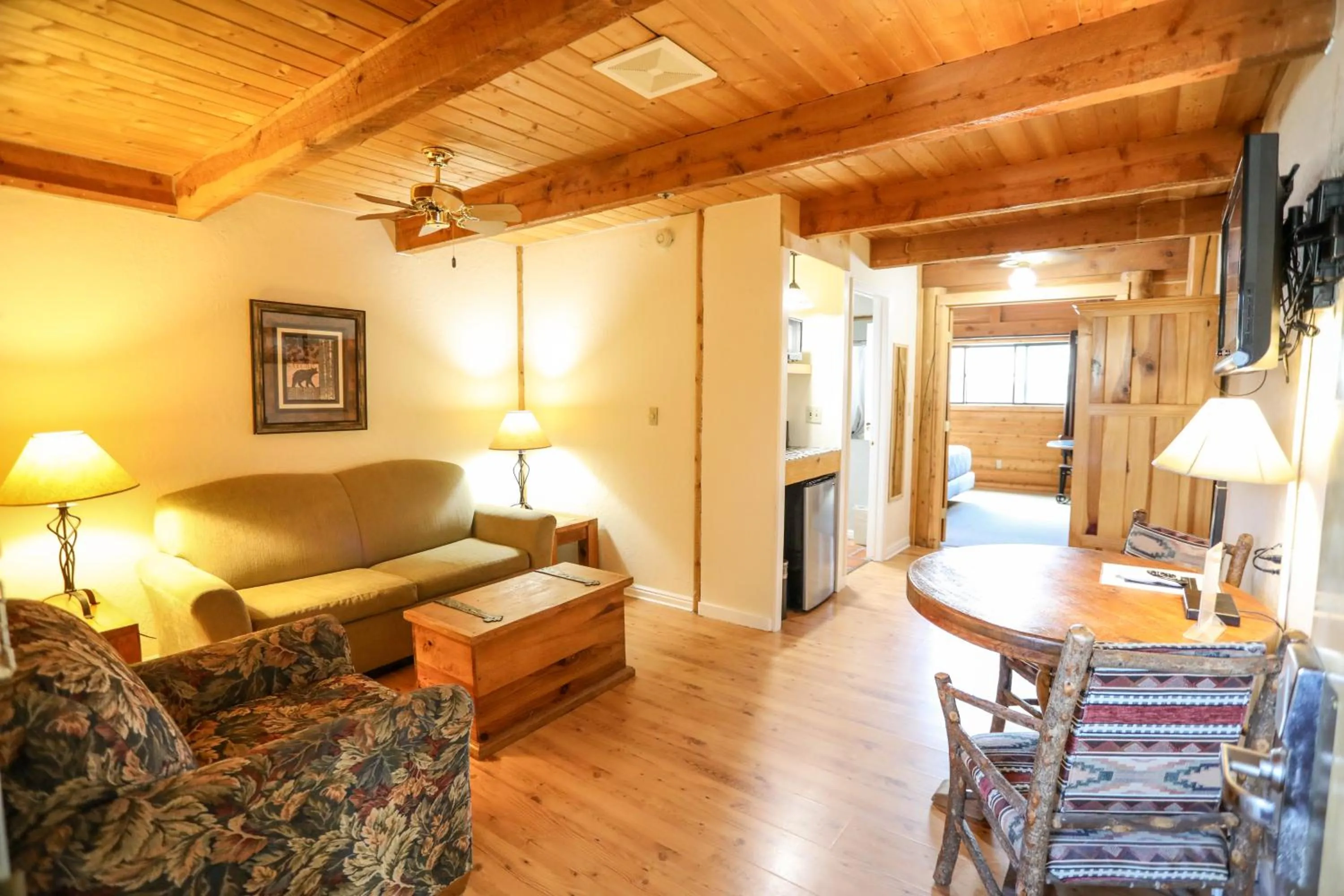 The Boulder Creek Lodge