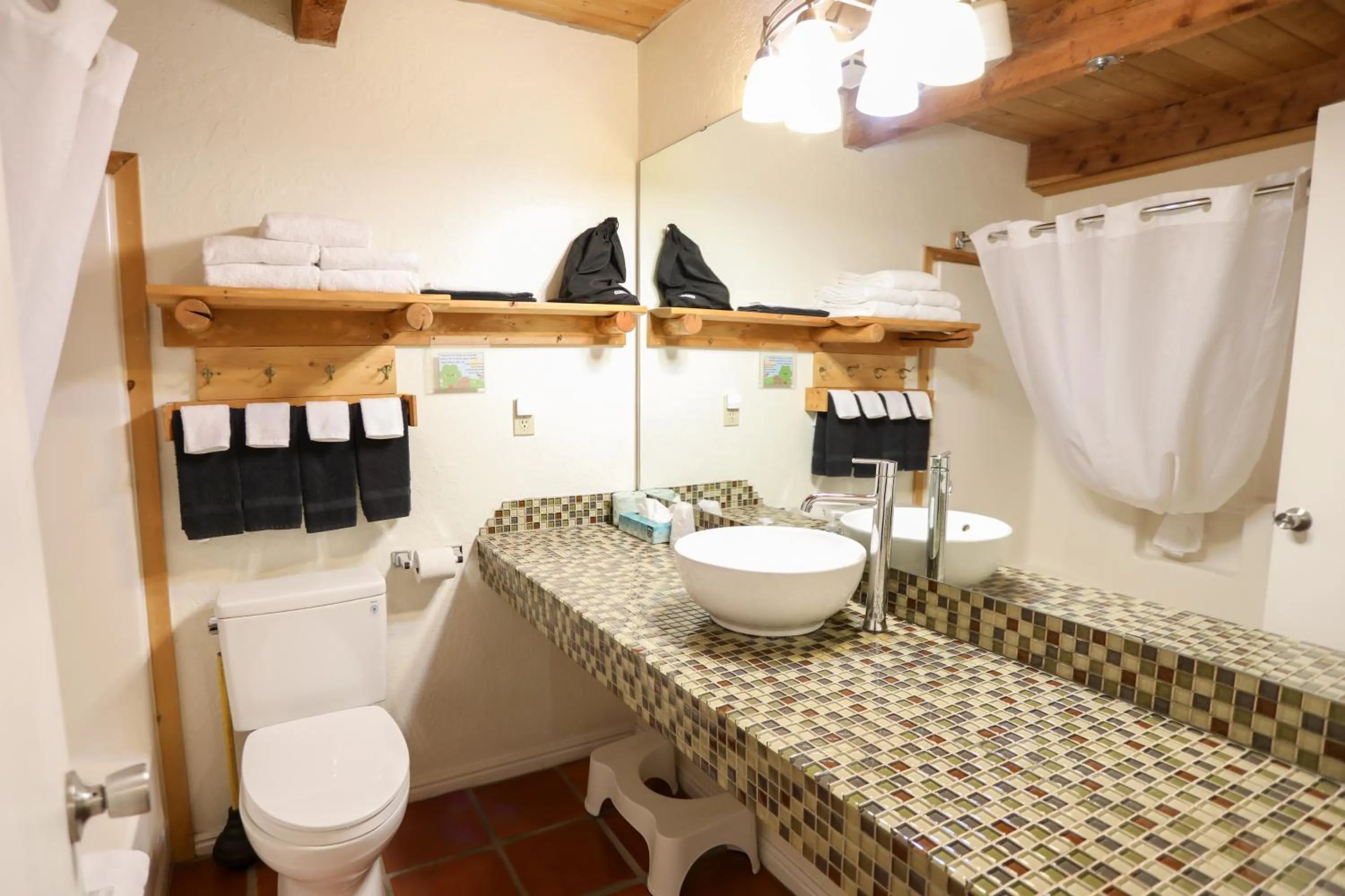 The Boulder Creek Lodge