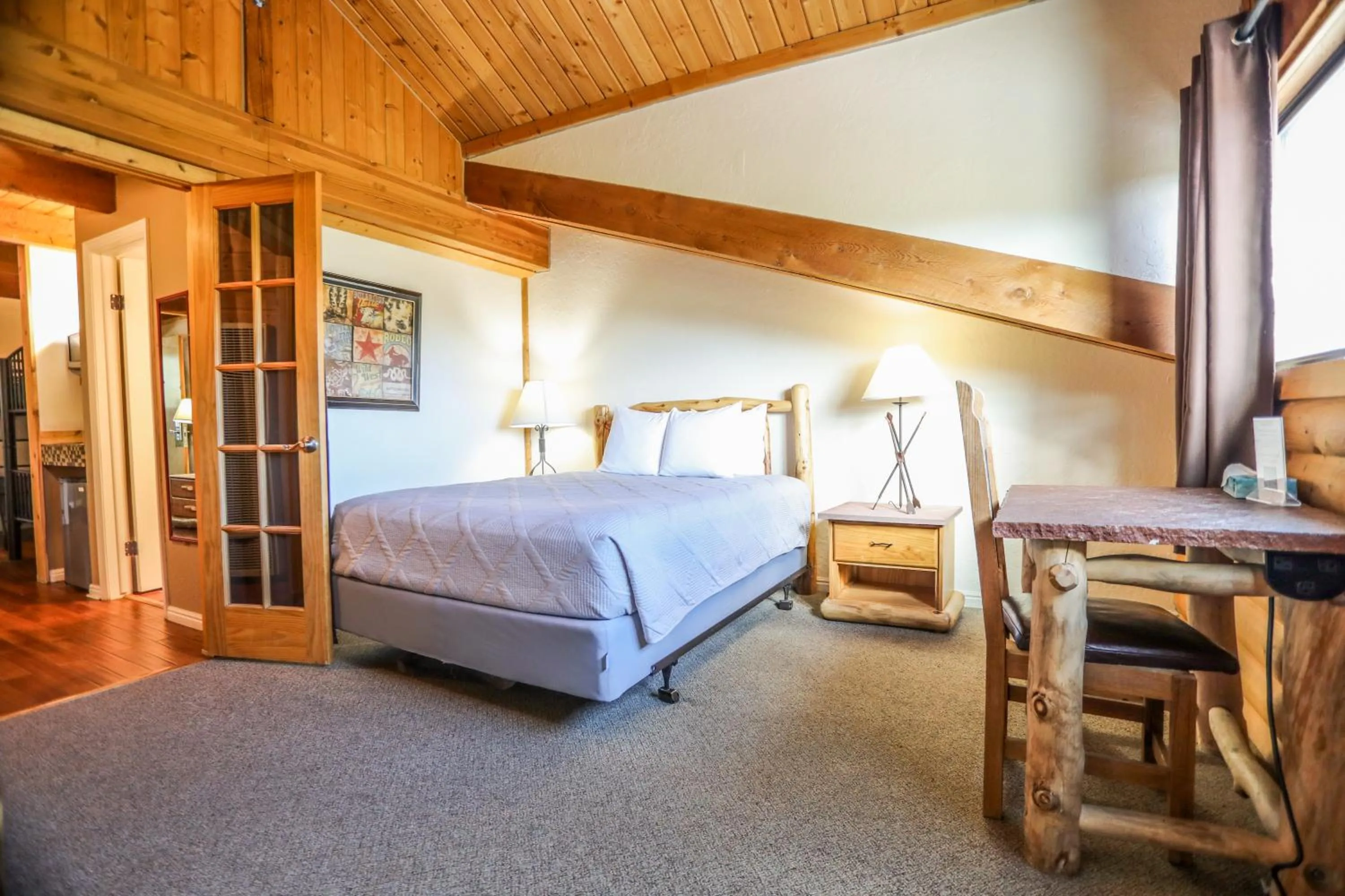 Bed in The Boulder Creek Lodge