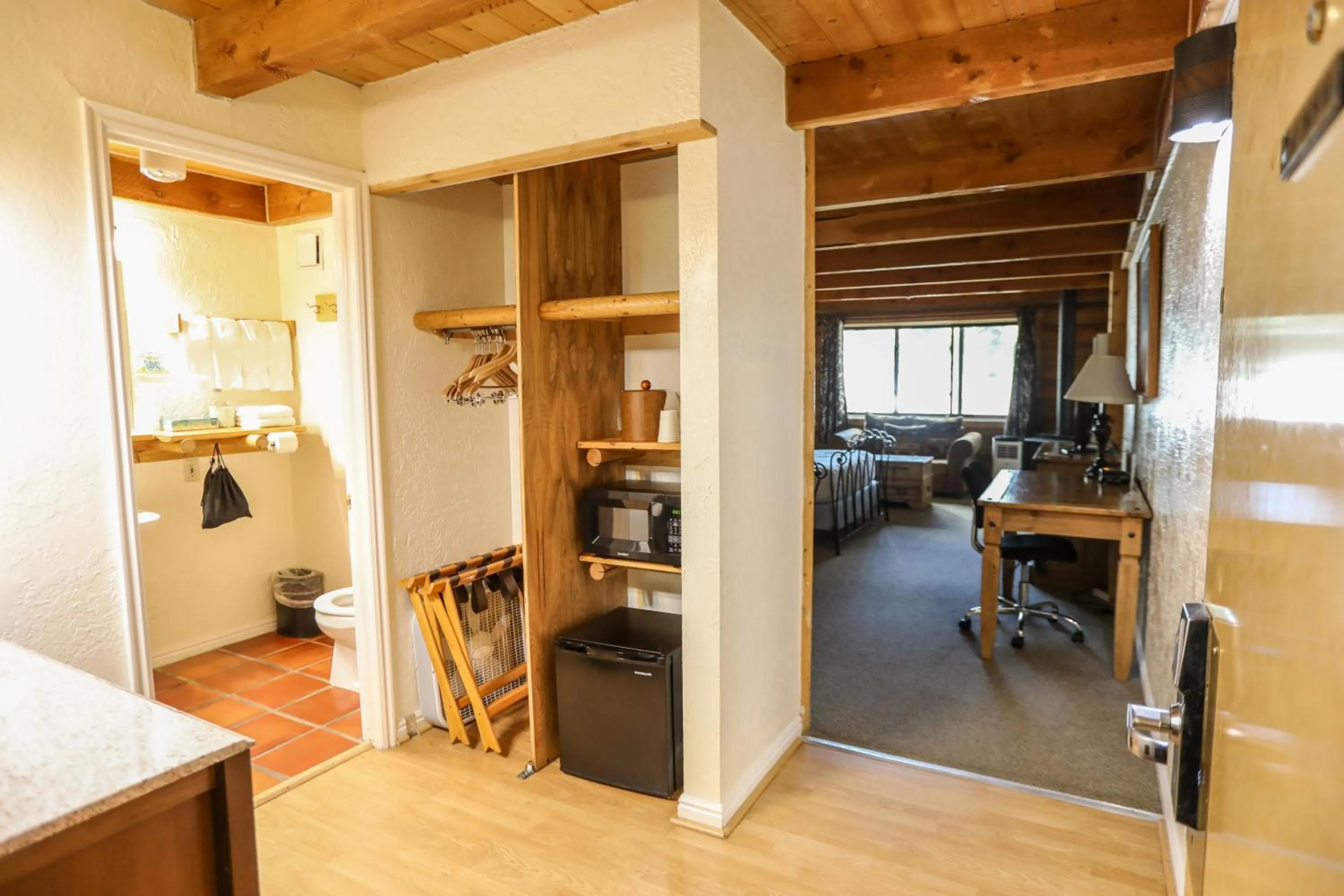 The Boulder Creek Lodge