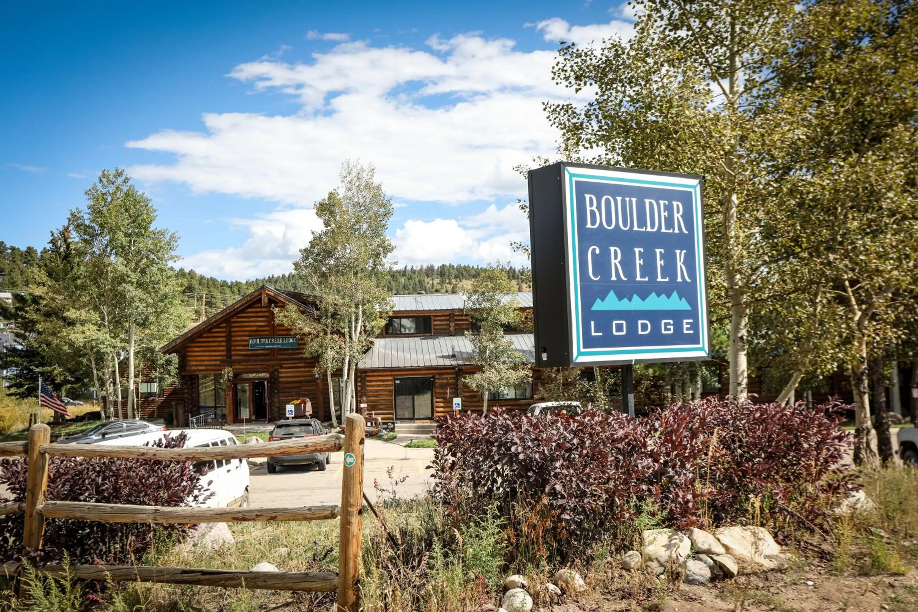 The Boulder Creek Lodge