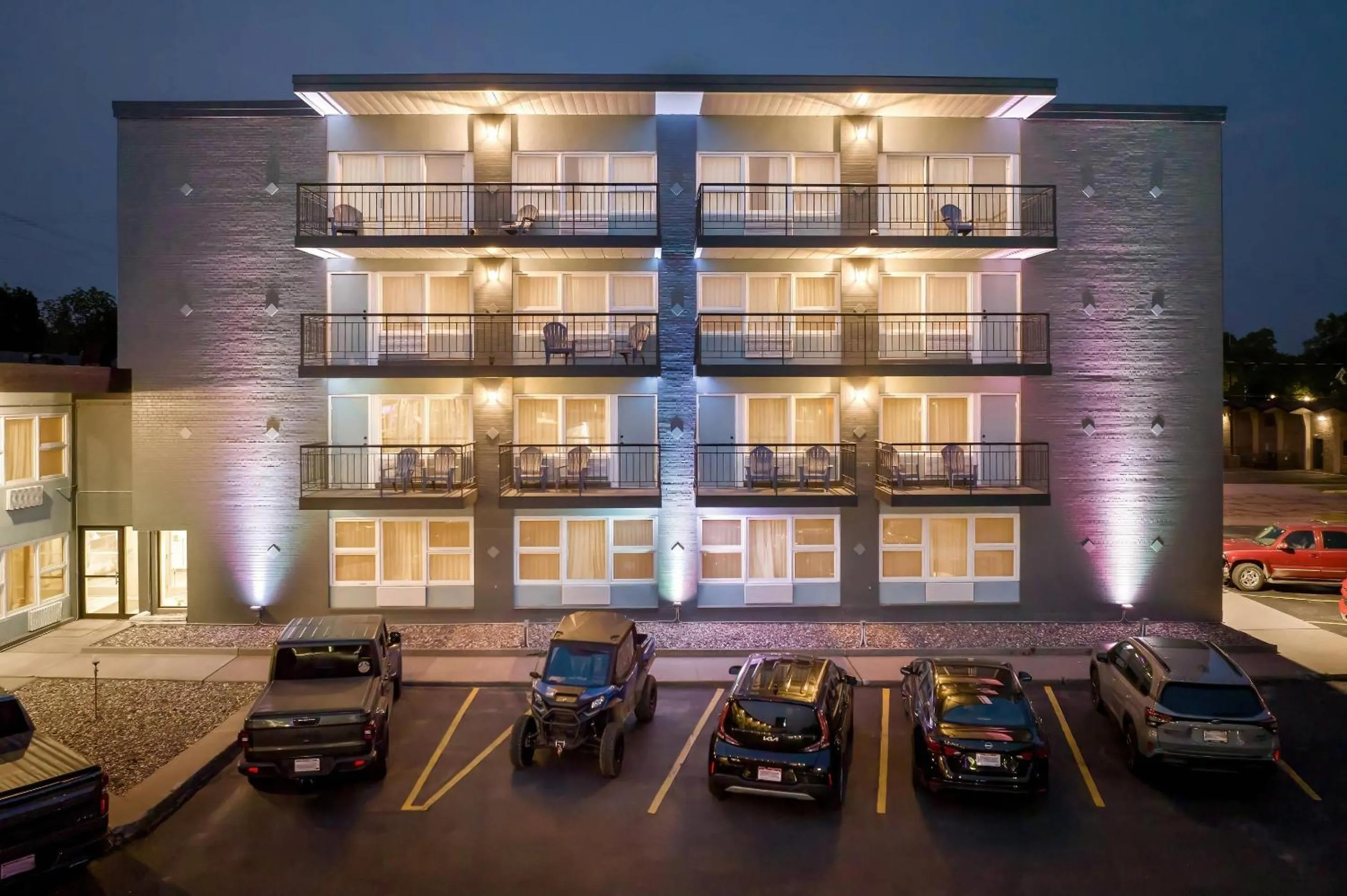 Property building in Clarion Pointe Rhinelander Downtown