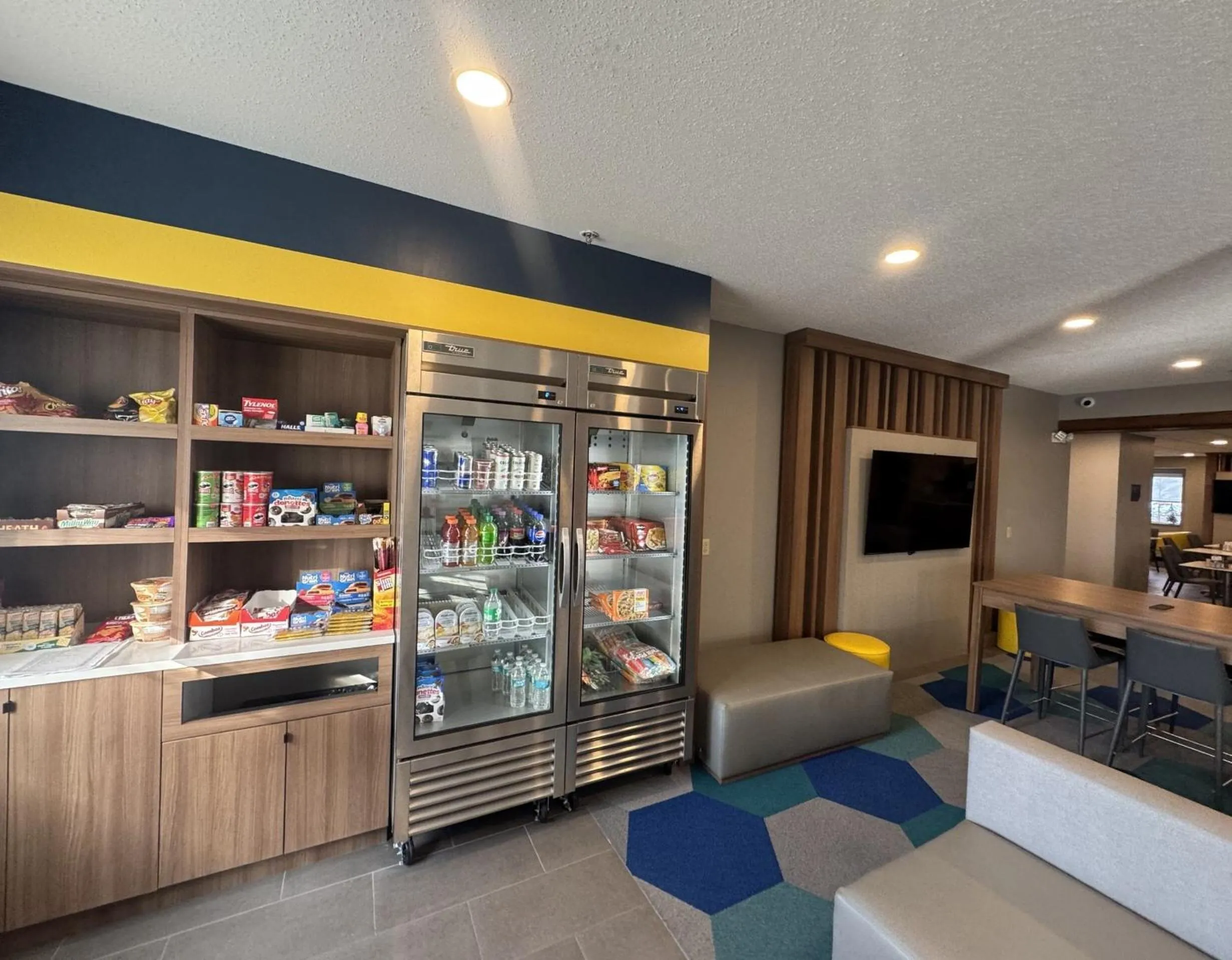 Lobby or reception in Microtel Inn & Suites by Wyndham Wheeling at The Highlands