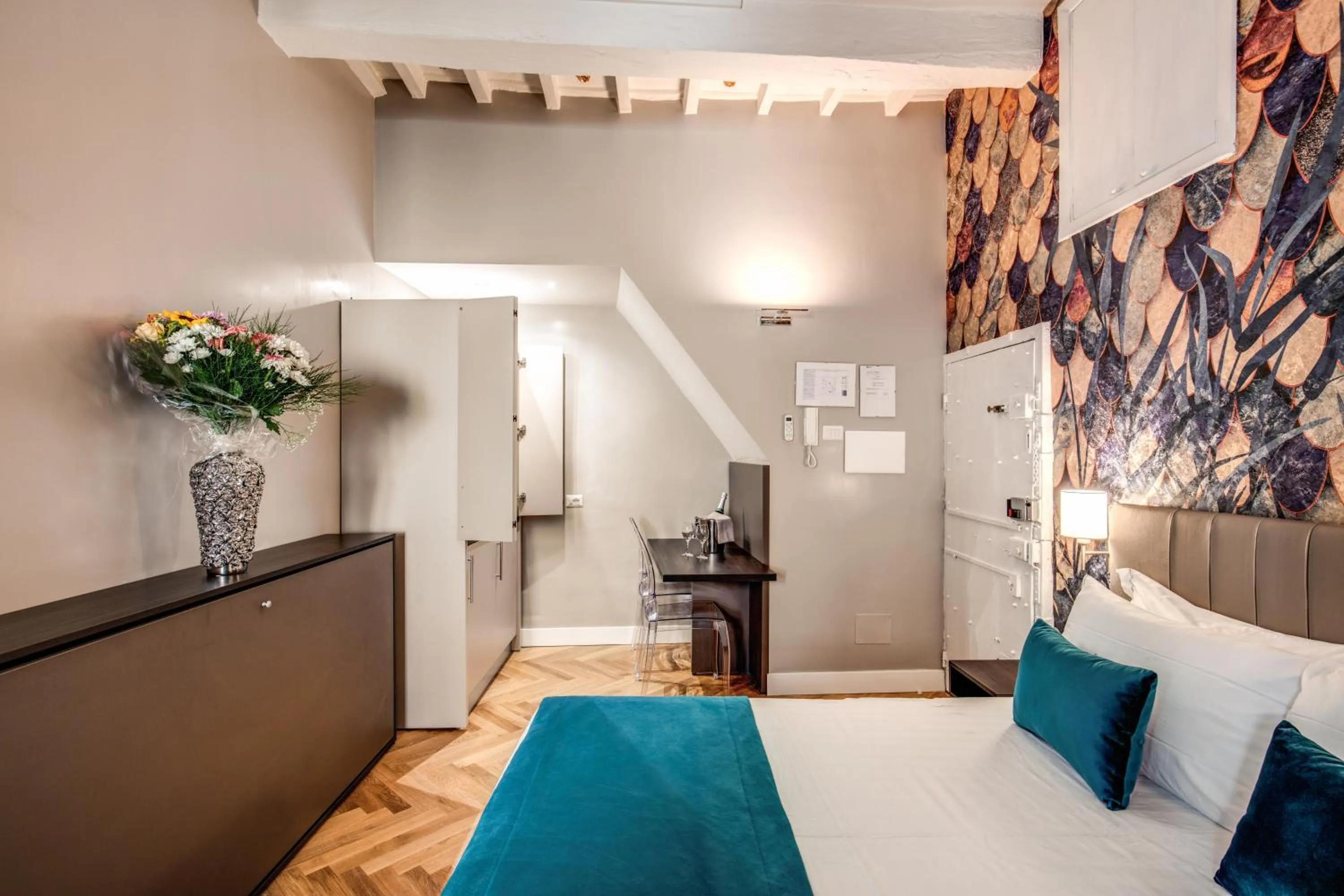 Bed in Maison d'Art Apartments - Maison d'Art Collection