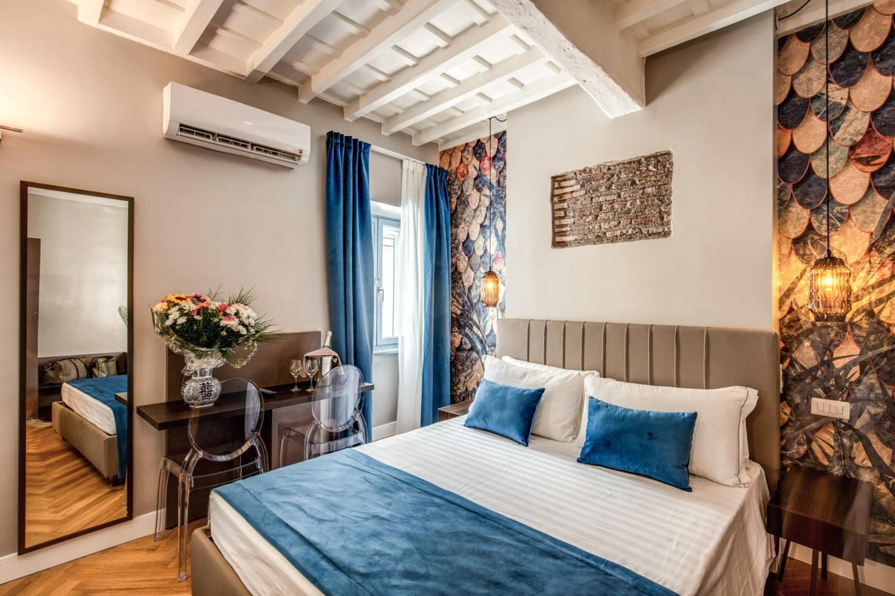 Bed in Maison d'Art Apartments - Maison d'Art Collection