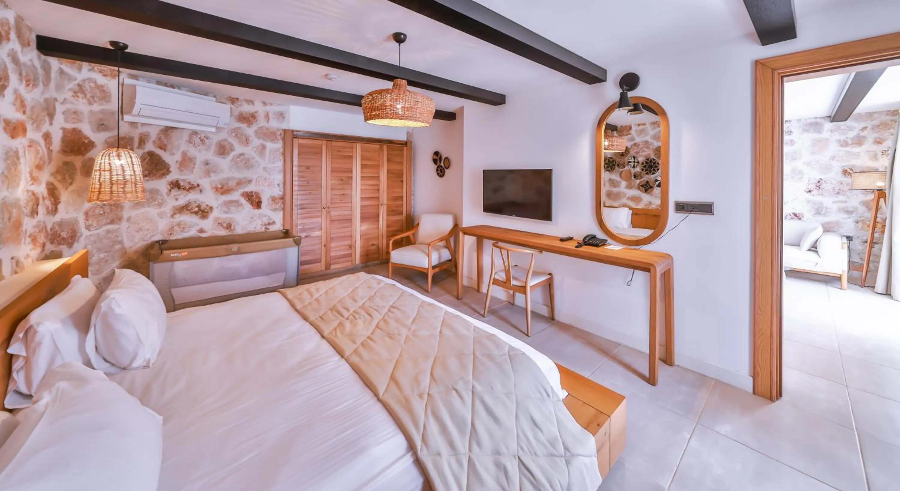 Bedroom, Bed in Molino Hotel