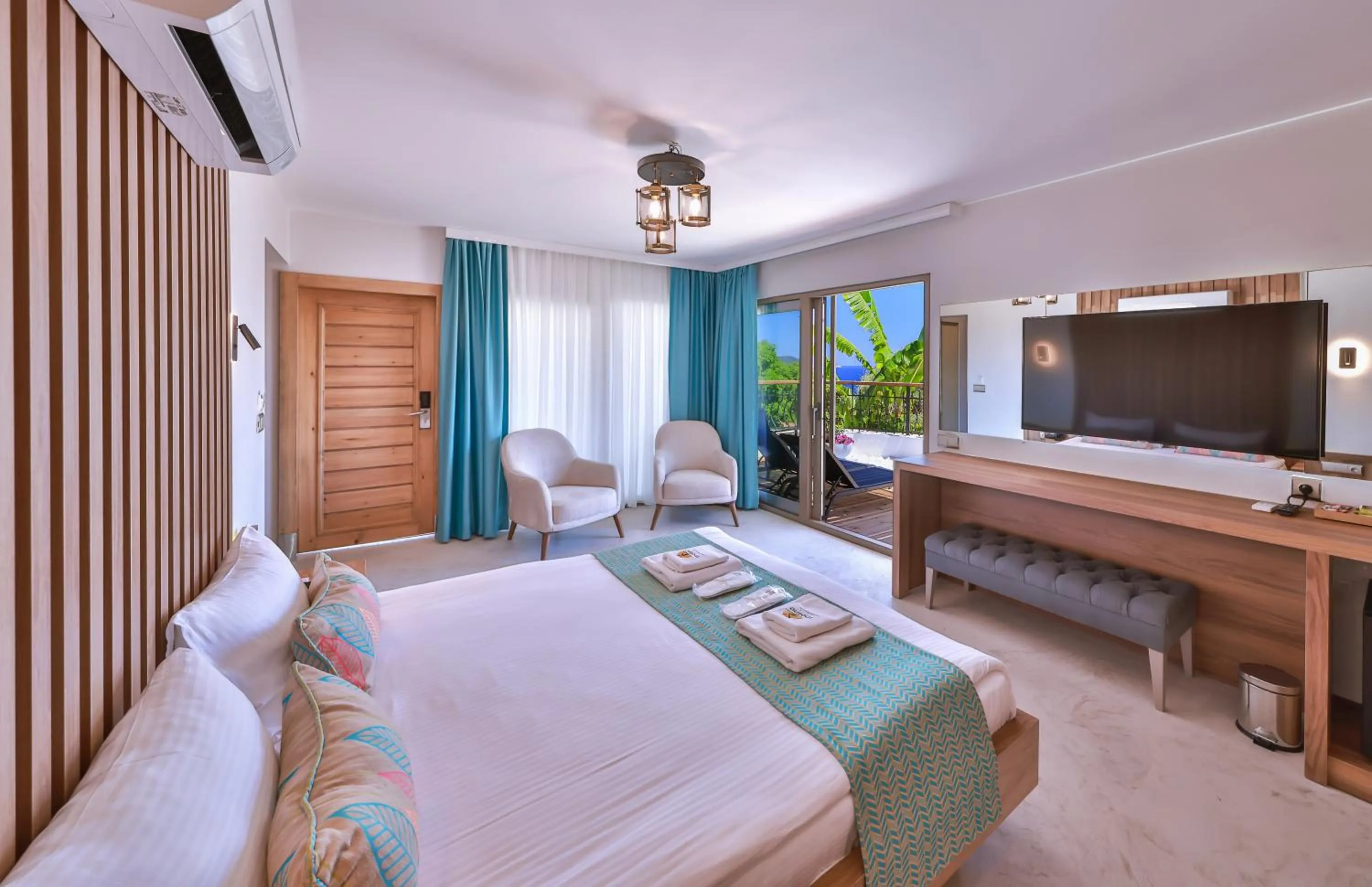 Photo of the whole room, Bed in Molino Hotel