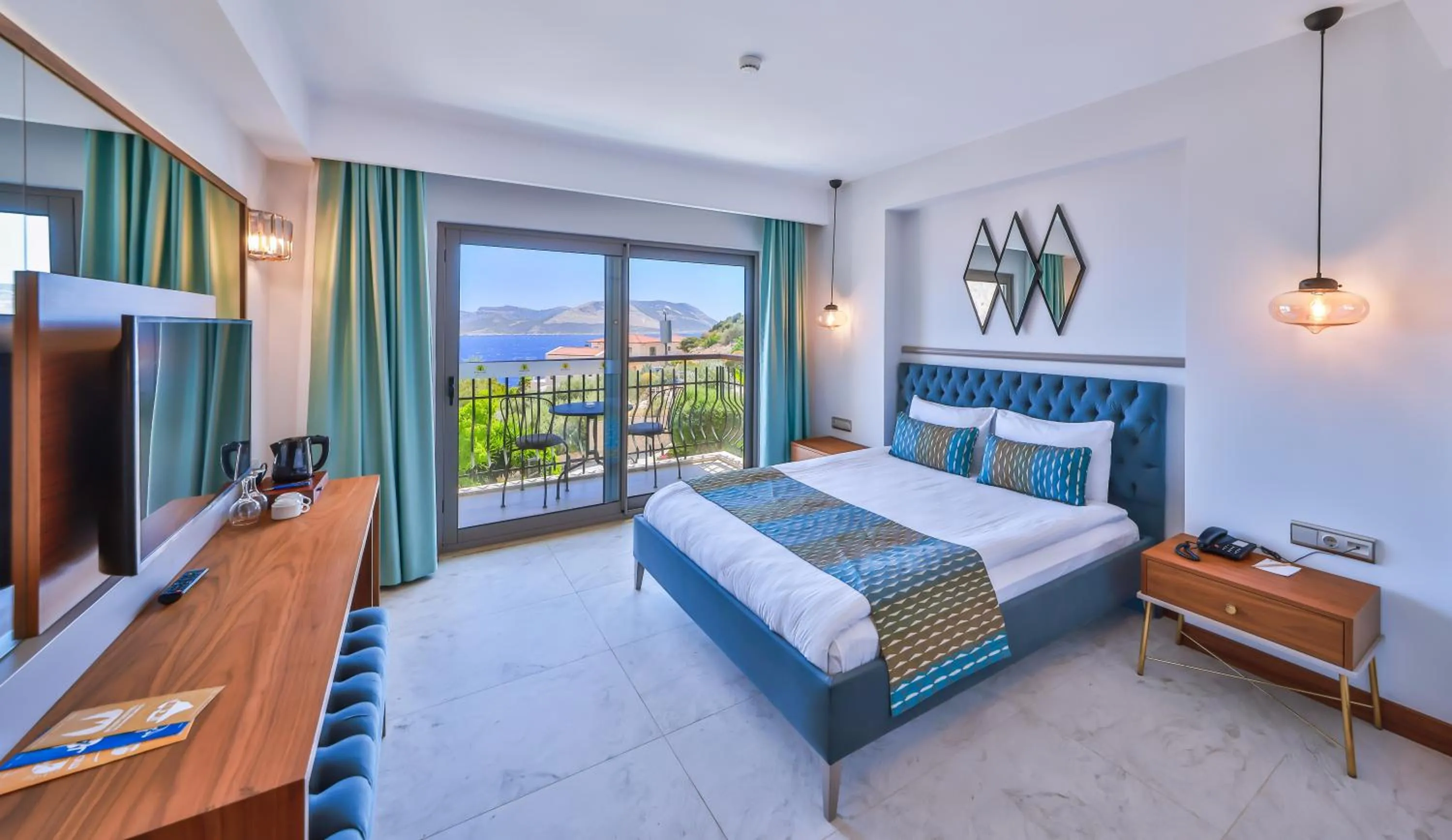 Photo of the whole room, Bed in Molino Hotel