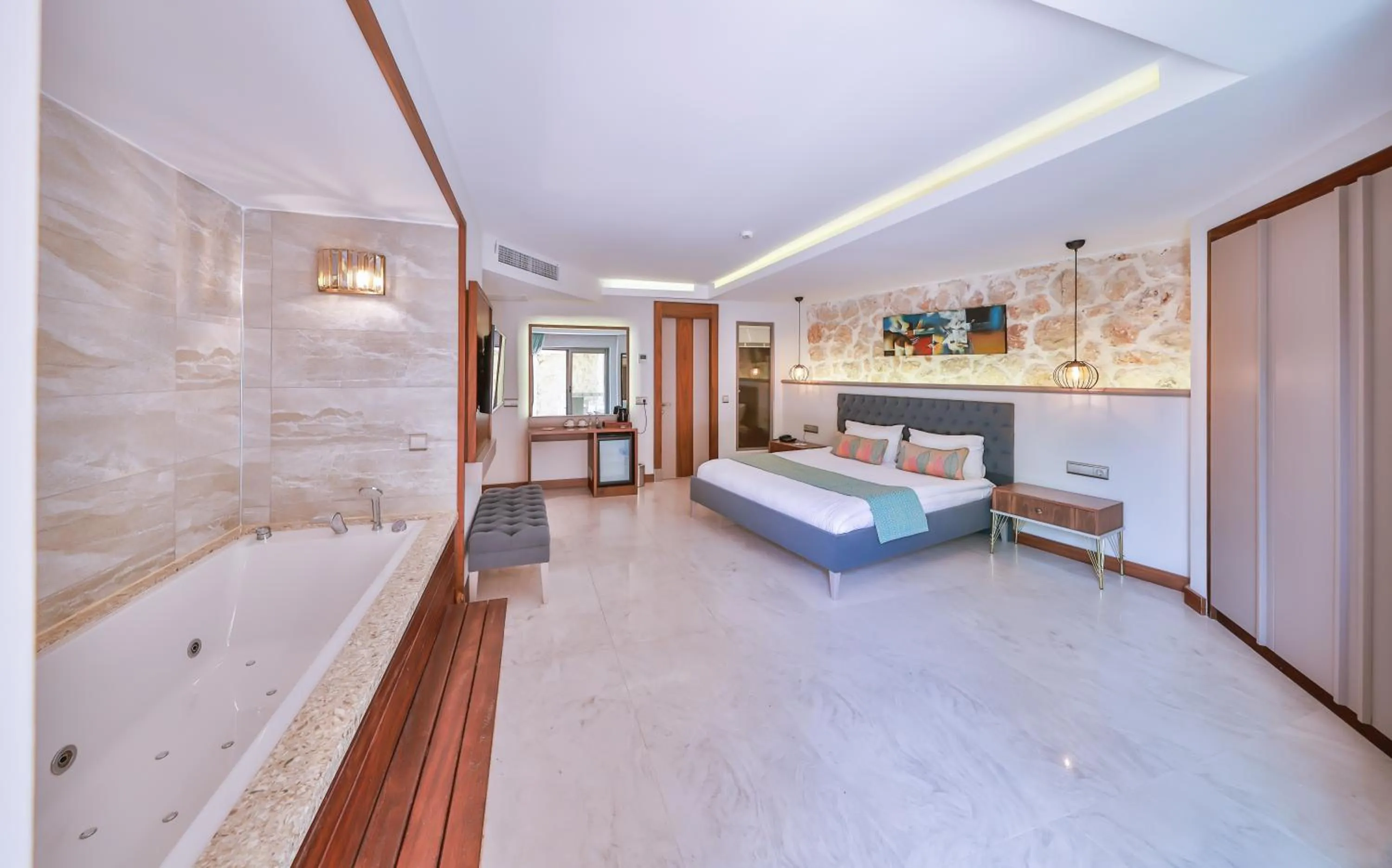 Photo of the whole room, Bed in Molino Hotel