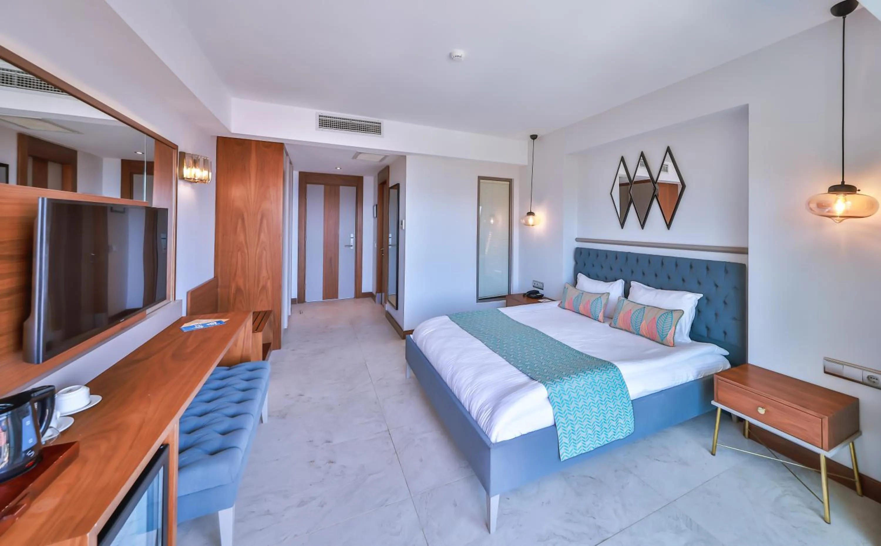 Photo of the whole room, Bed in Molino Hotel