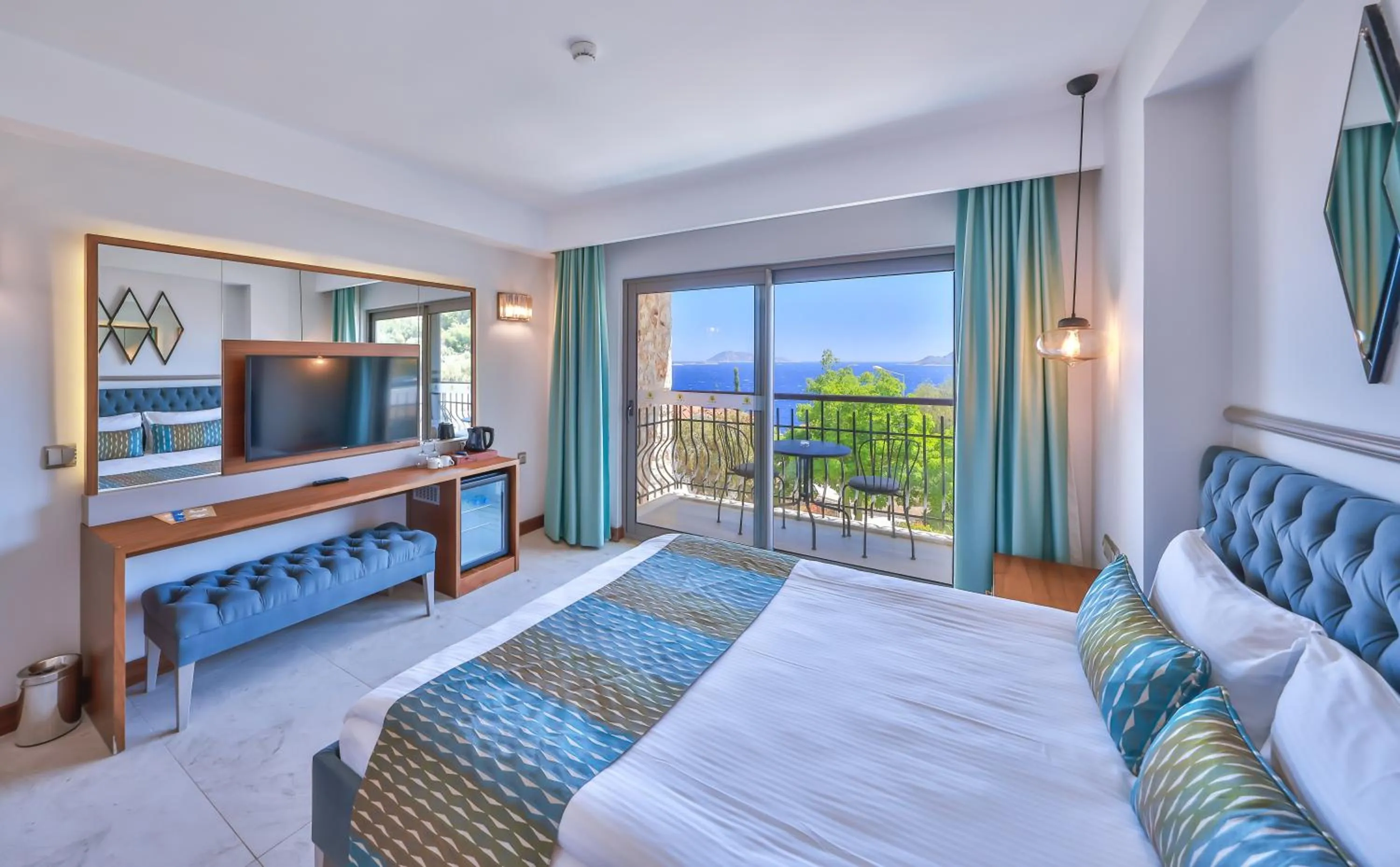 Photo of the whole room, Bed in Molino Hotel