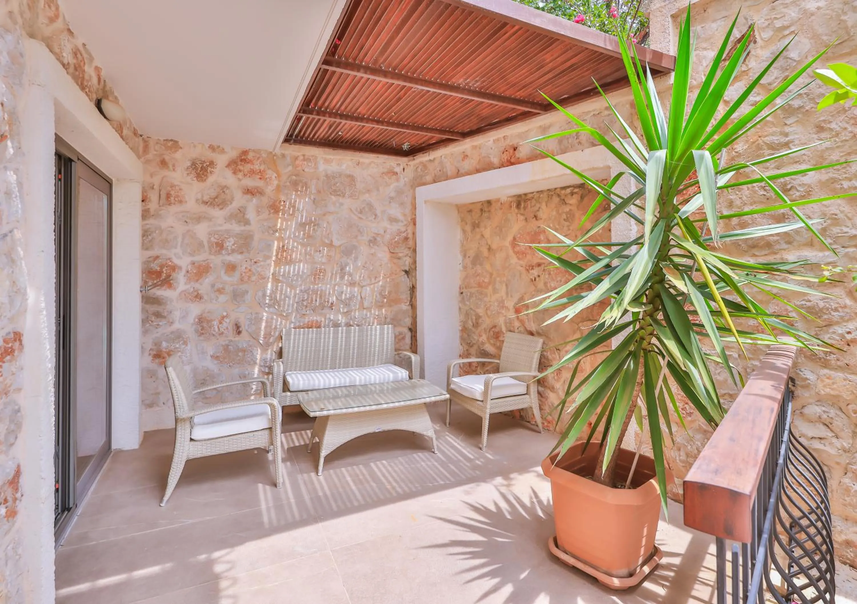 Balcony/Terrace in Molino Hotel