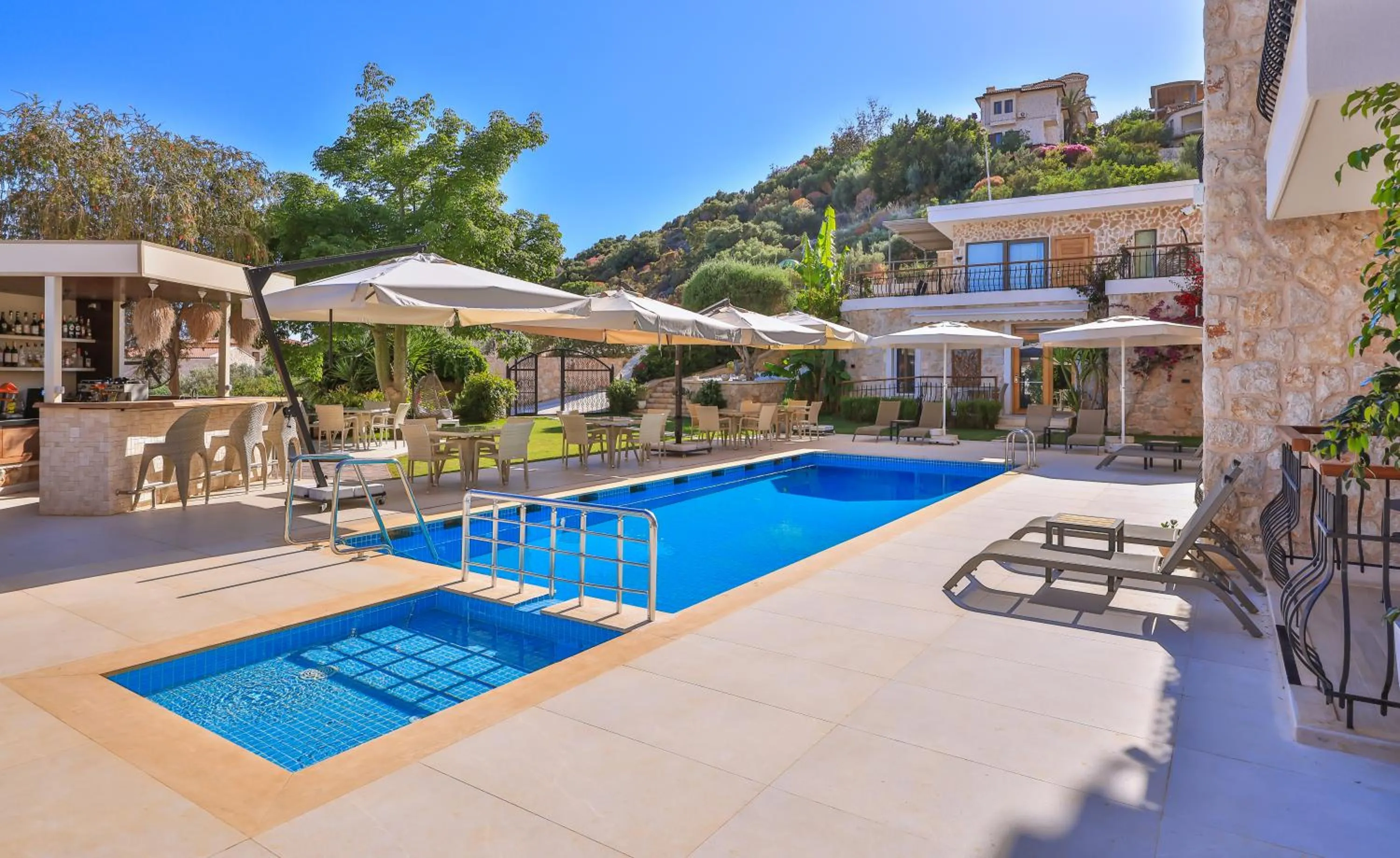 Swimming pool in Molino Hotel