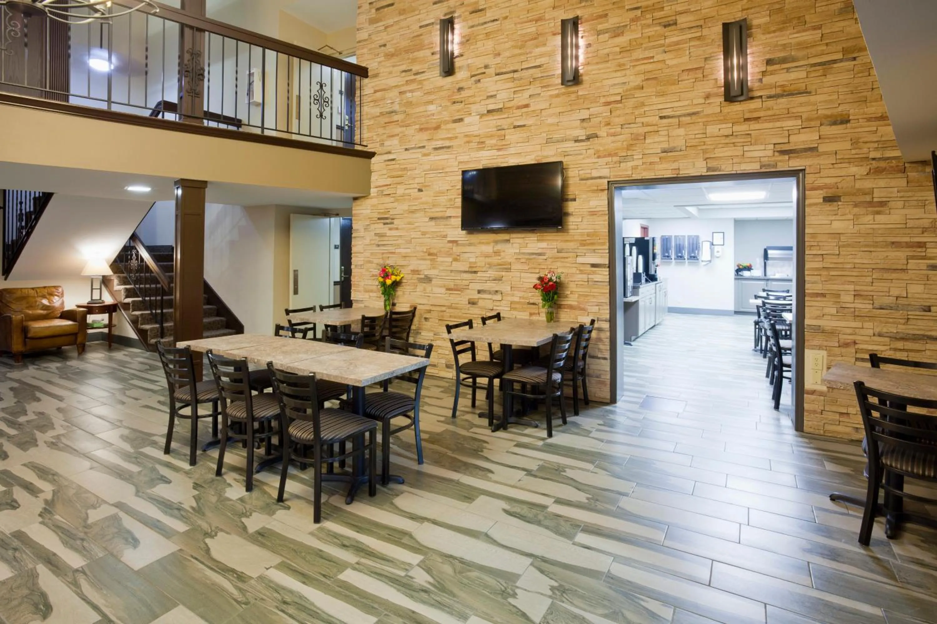 Lobby or reception in Carrollton Hotel