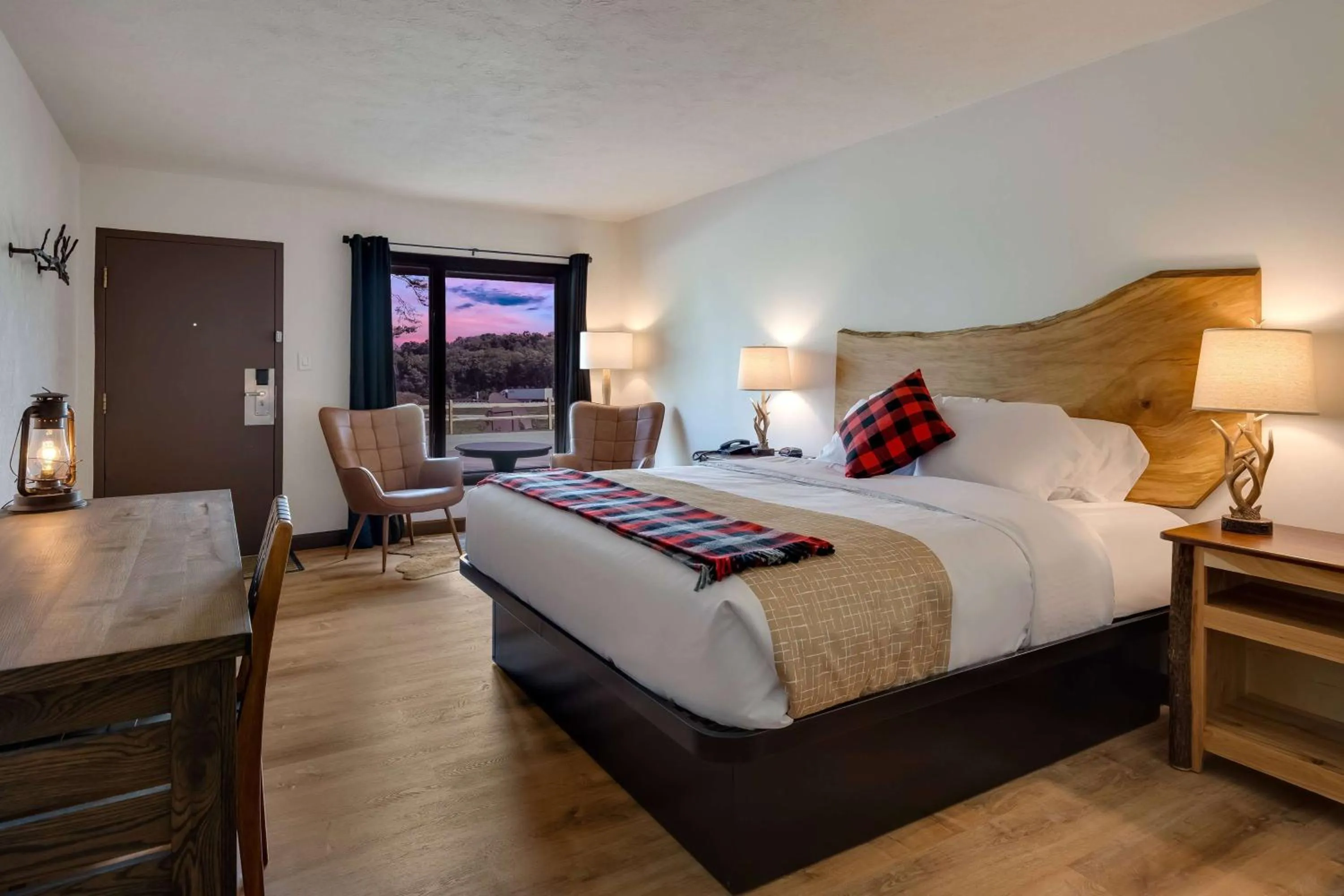 Photo of the whole room, Bed in Travelodge by Wyndham Emlenton