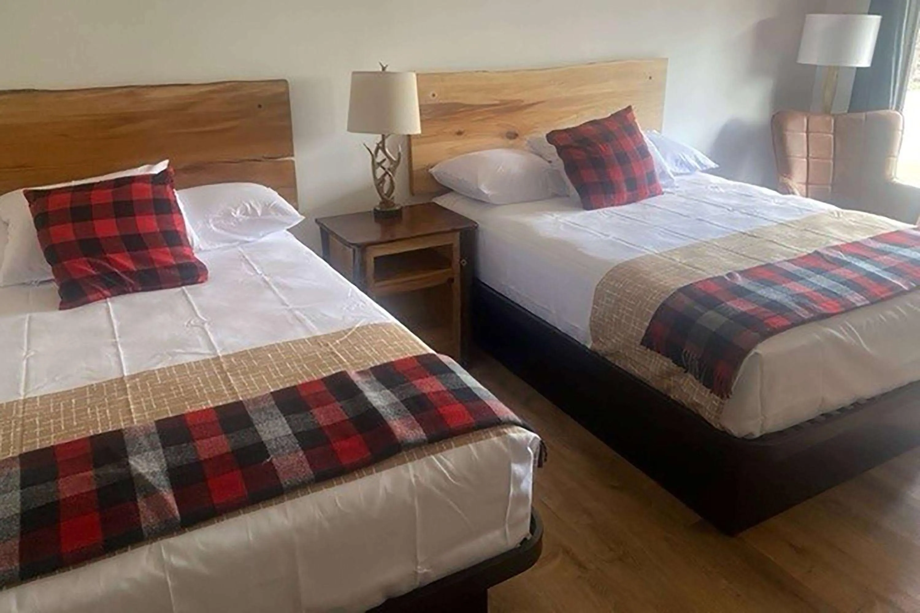 Photo of the whole room, Bed in Travelodge by Wyndham Emlenton