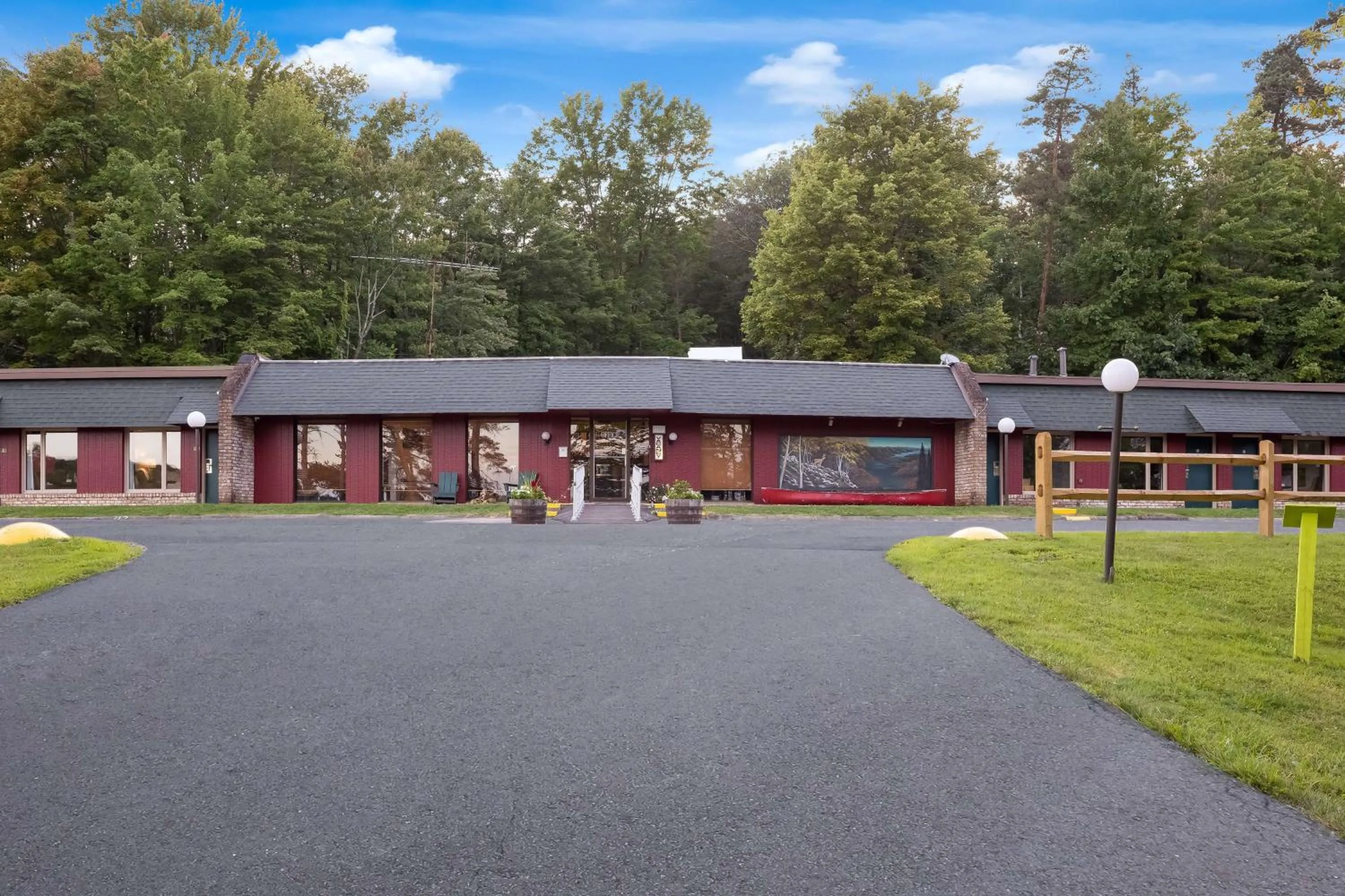 Property building in Travelodge by Wyndham Emlenton