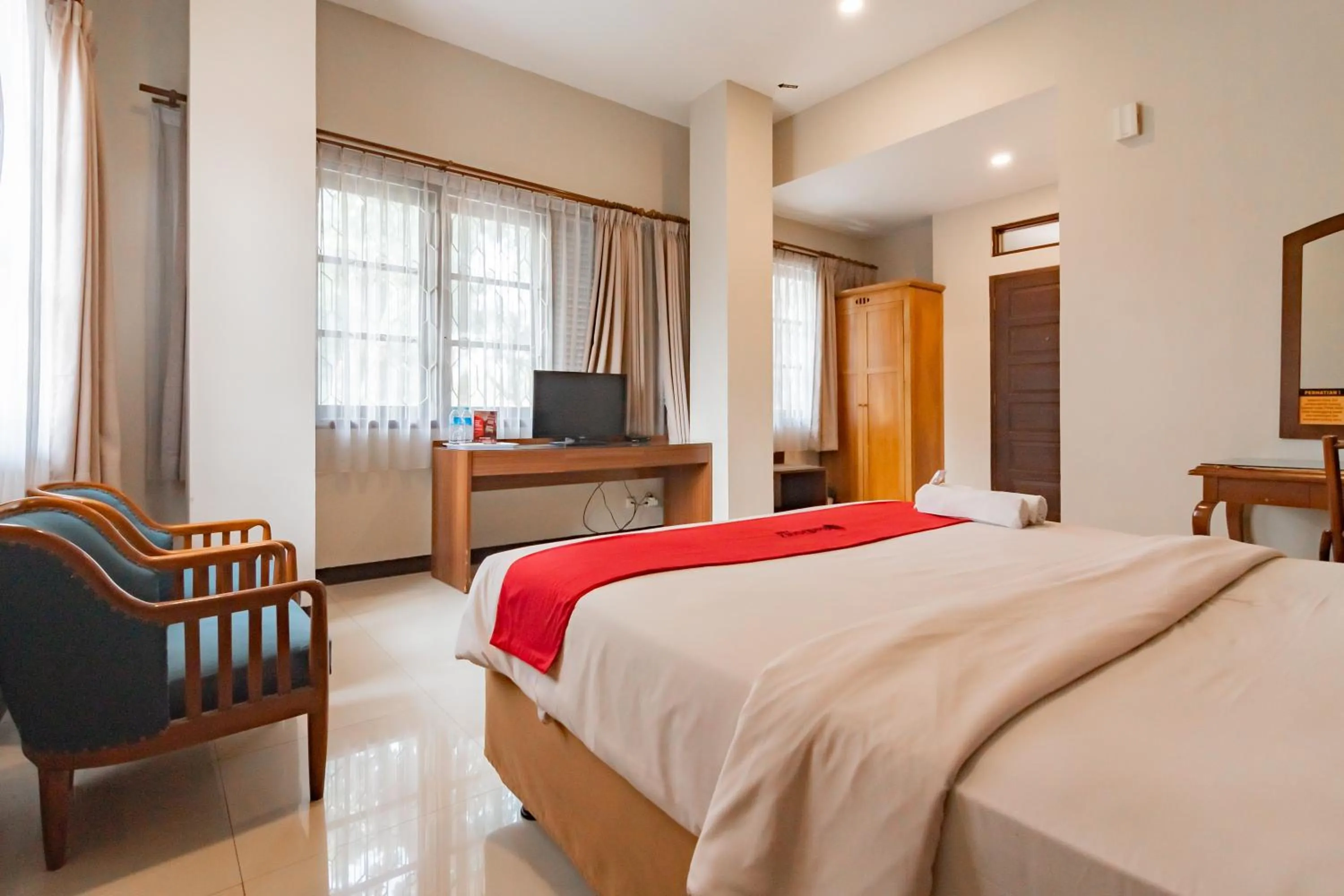Bedroom, Bed in RedDoorz near Simpang Dago 2