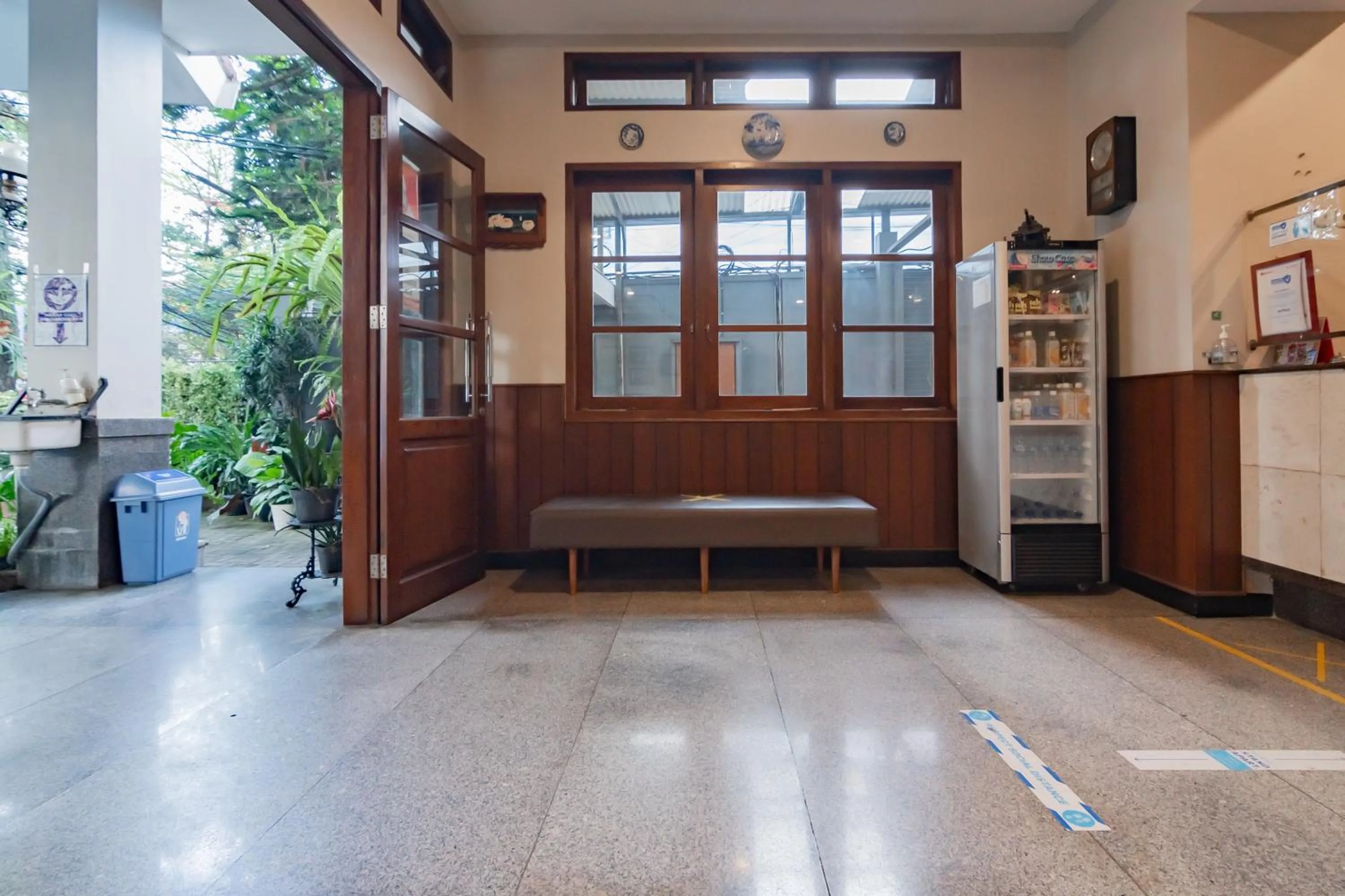 Lobby or reception in RedDoorz near Simpang Dago 2