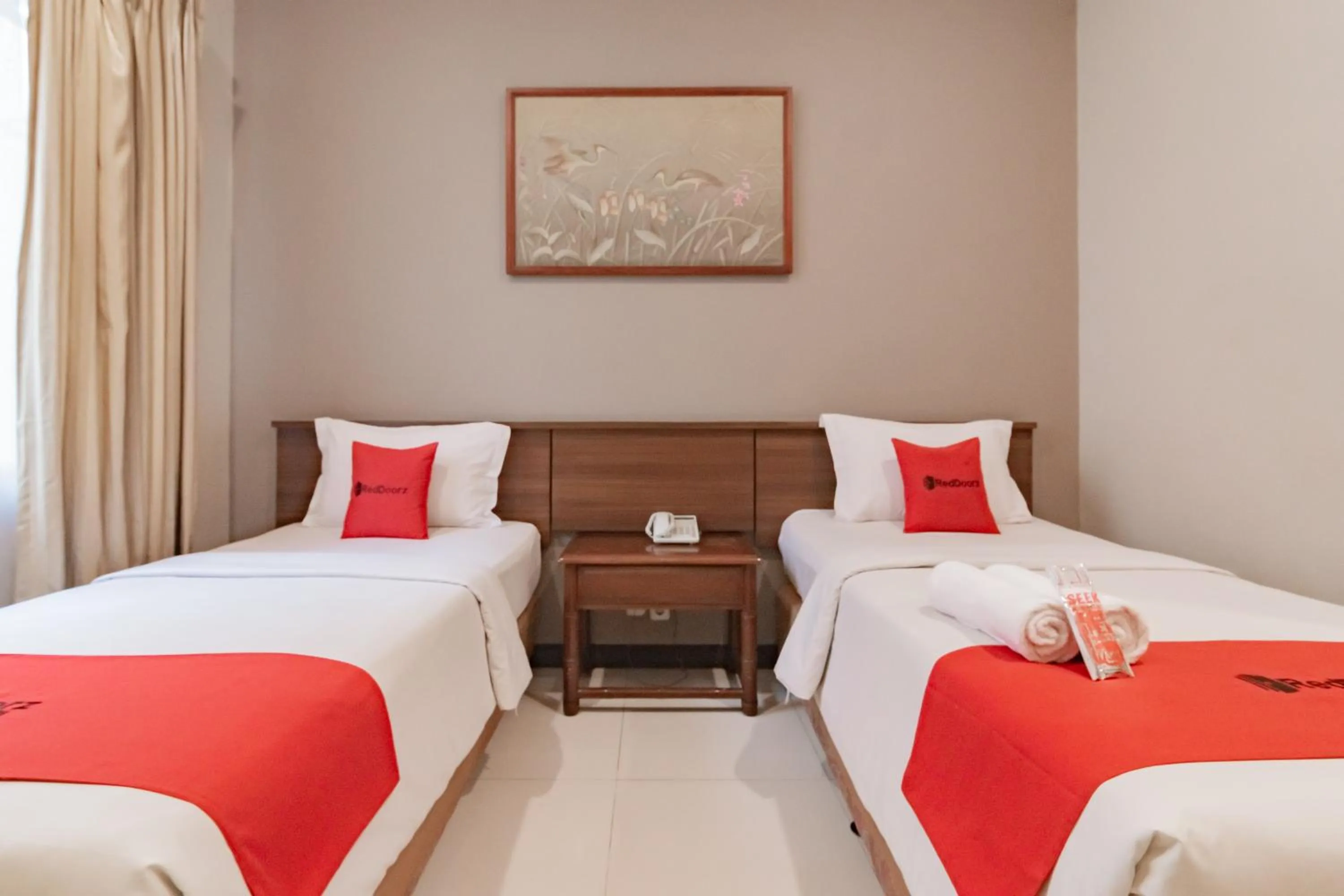 Bedroom, Bed in RedDoorz near Simpang Dago 2