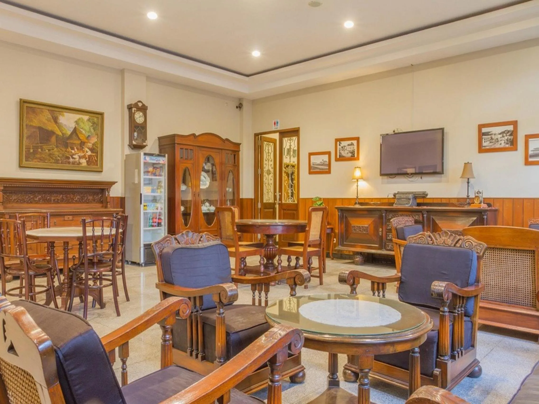 Lobby or reception in RedDoorz near Simpang Dago 2