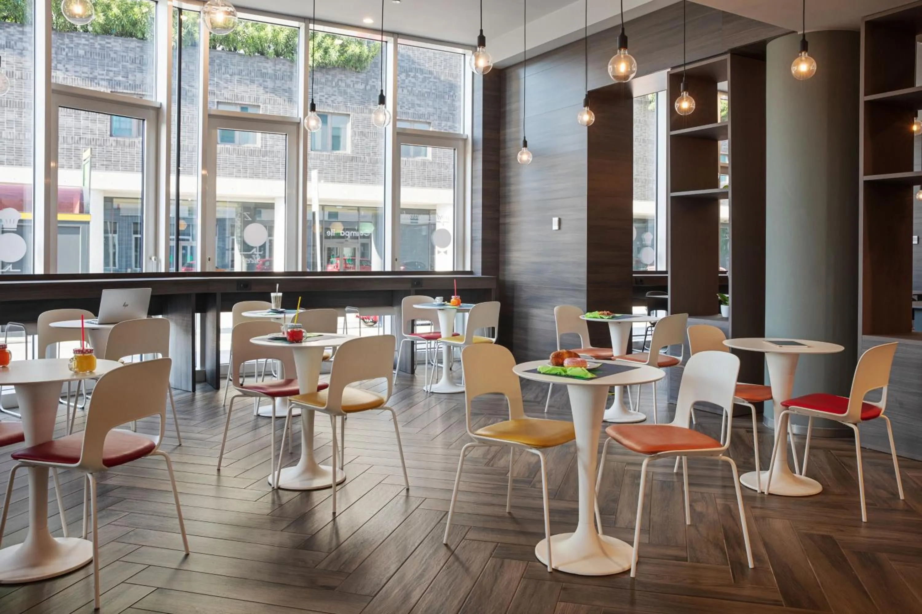 Communal lounge/ TV room in Campanile Venice Mestre