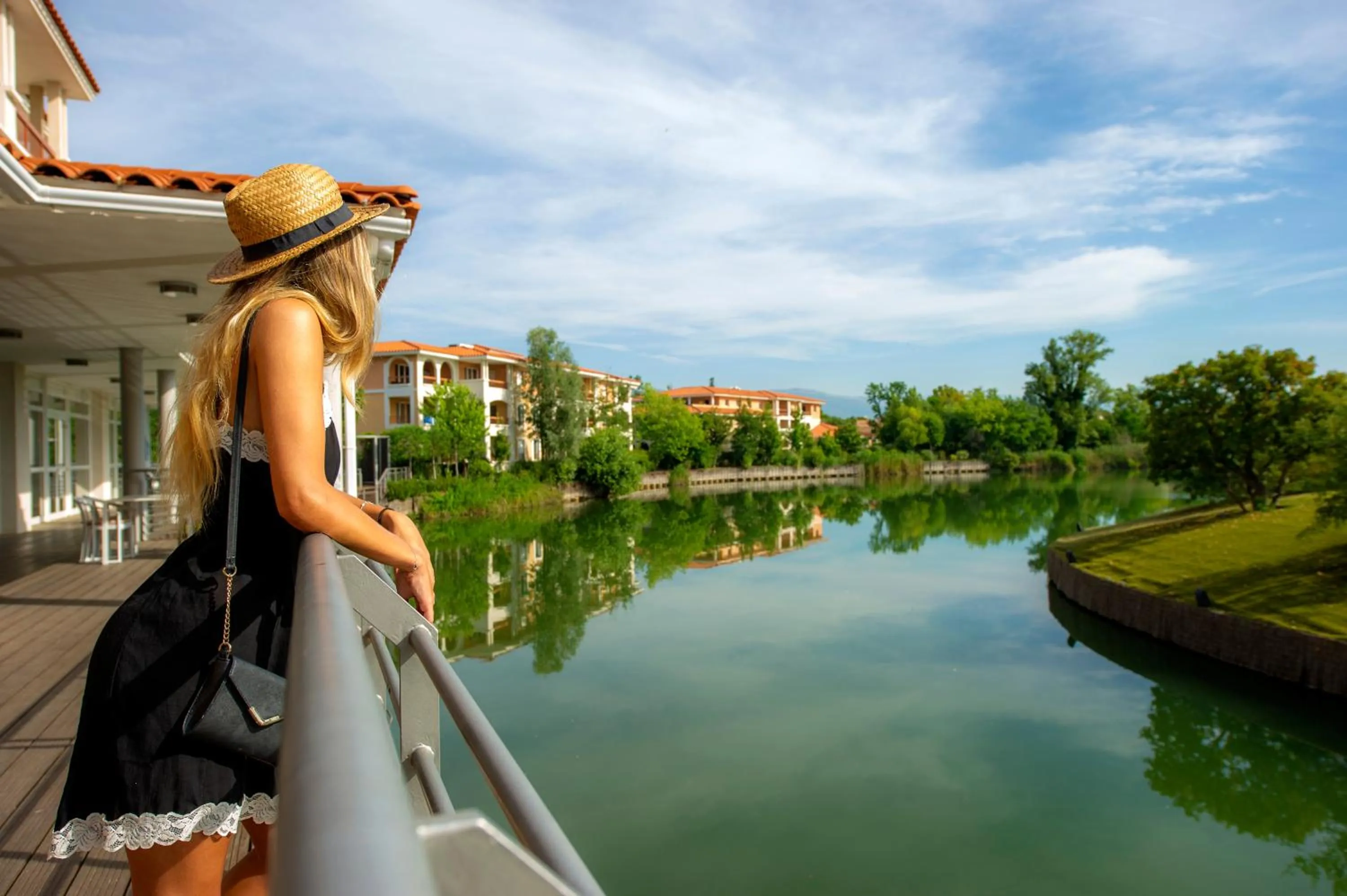 Property building in Goélia Mandelieu Riviera Resort