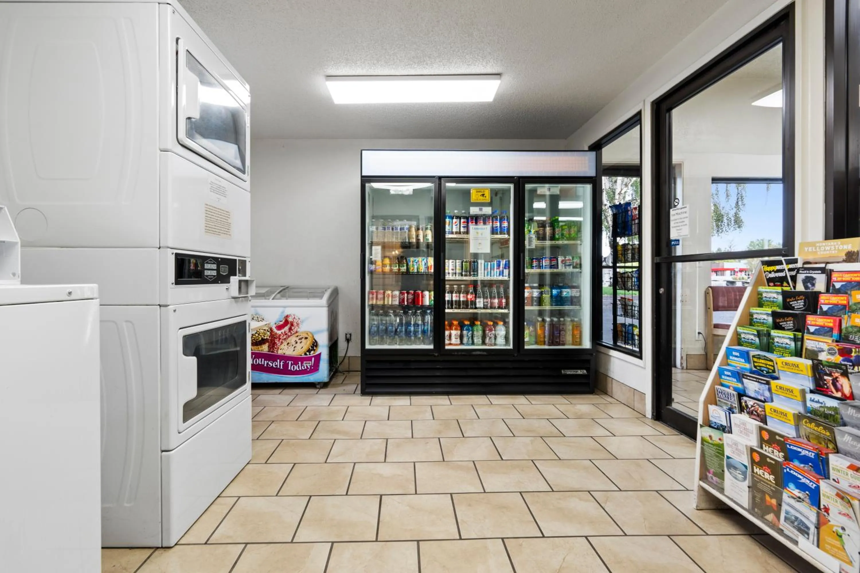 vending machine in Motel 6 Clarkston WA