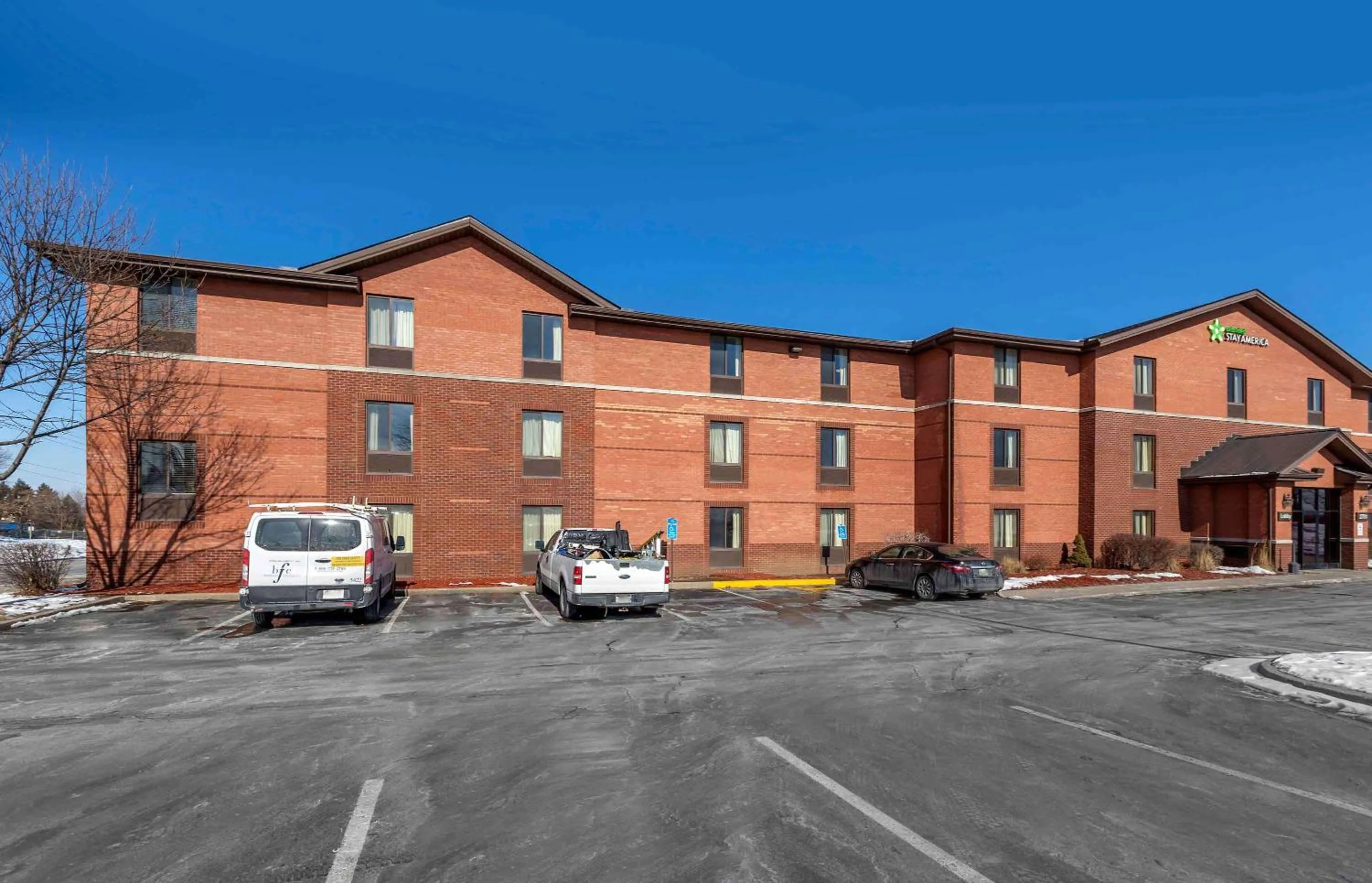 Property building in Extended Stay America Select Suites - Des Moines - West Des Moines