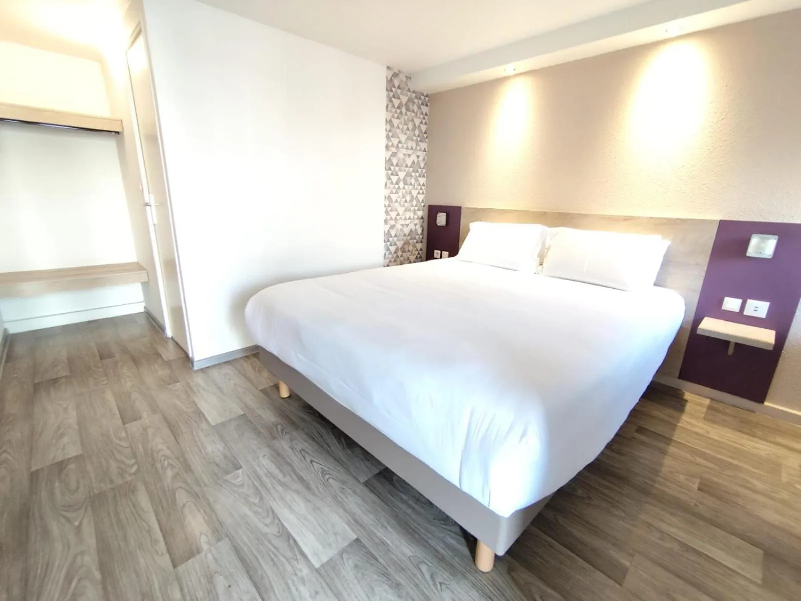 Photo of the whole room, Bed in Kyriad Meaux Sud Nanteuil Les Meaux