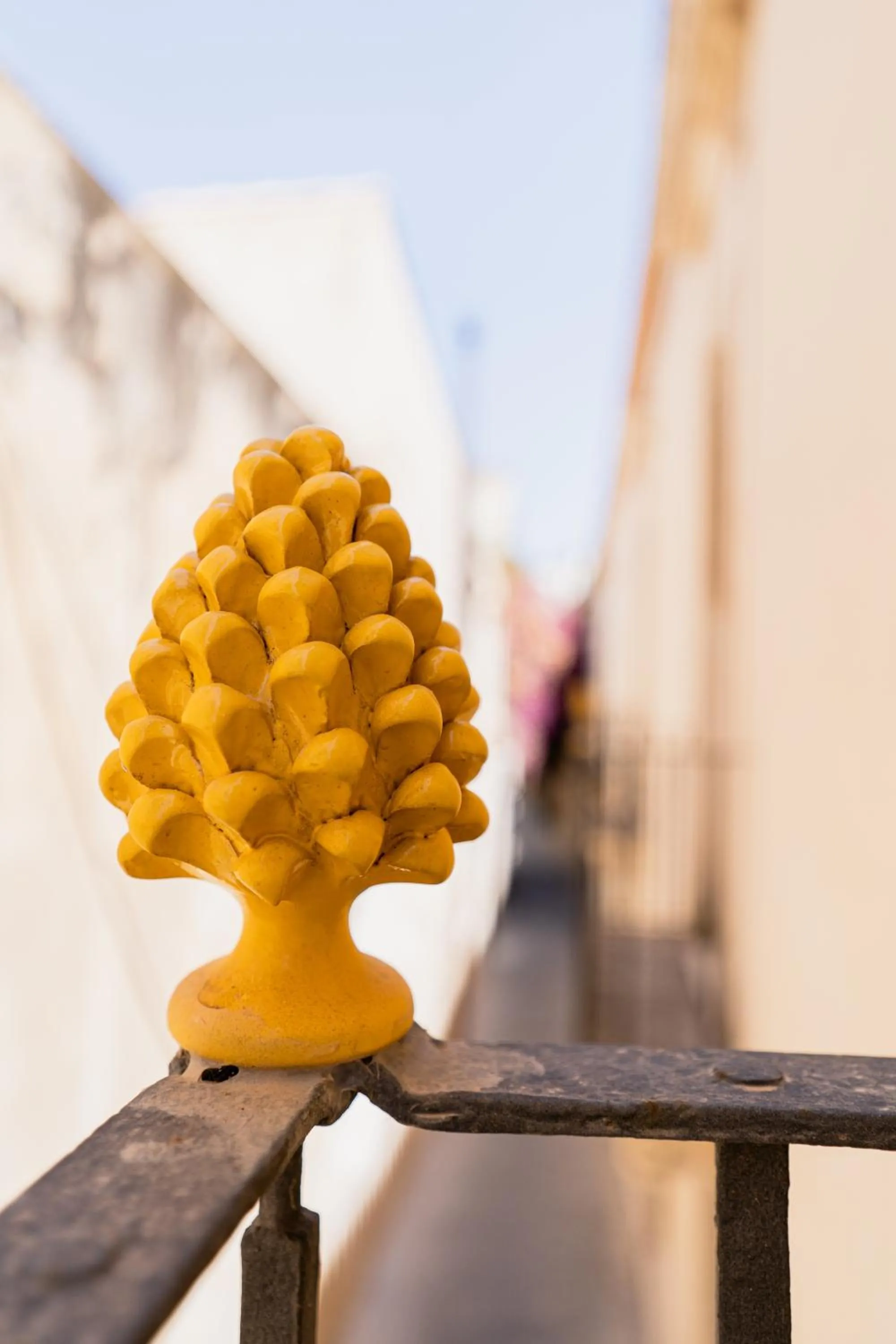 Decorative detail in Isabella di Castiglia Apartments