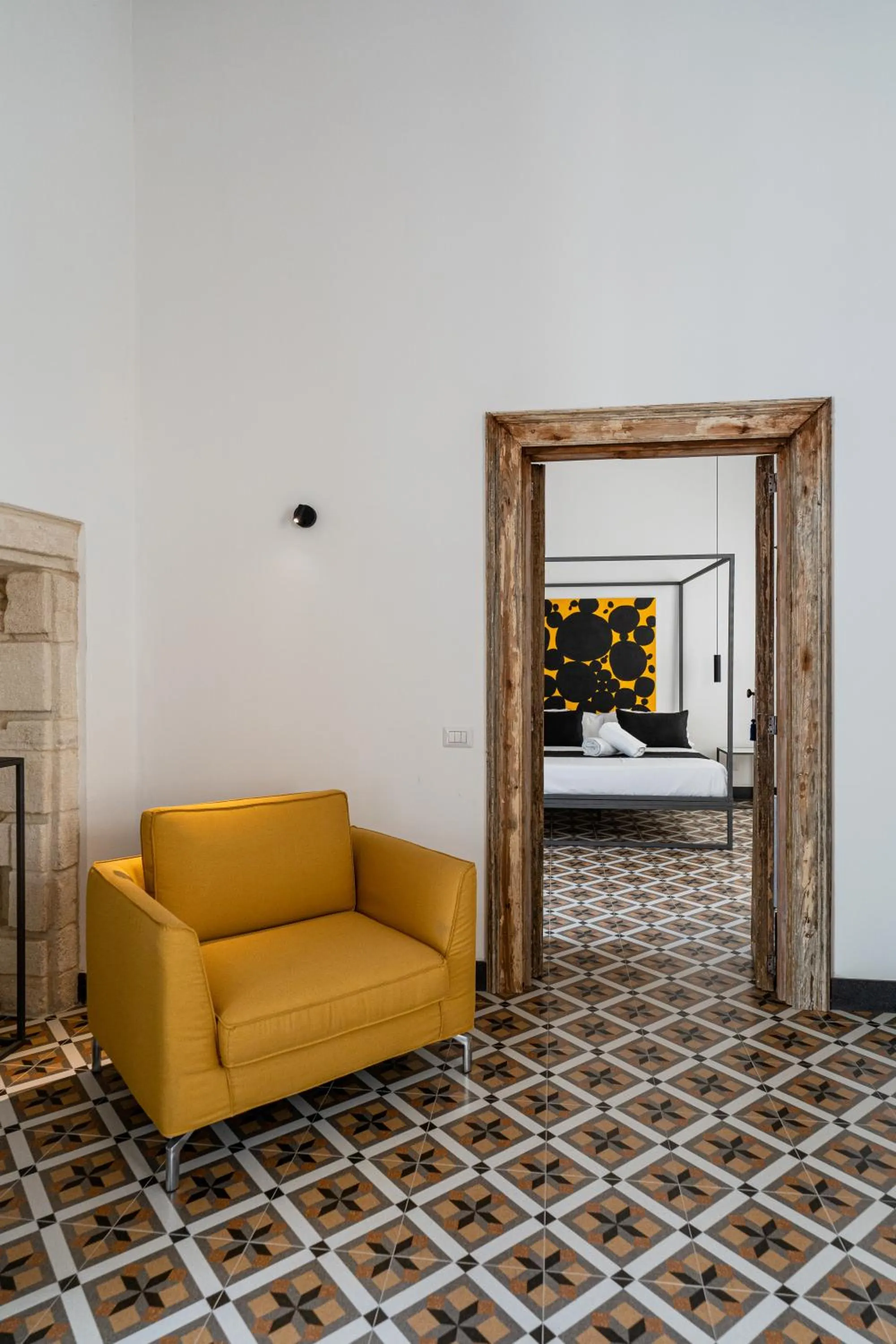 Photo of the whole room, Bed in Isabella di Castiglia Apartments